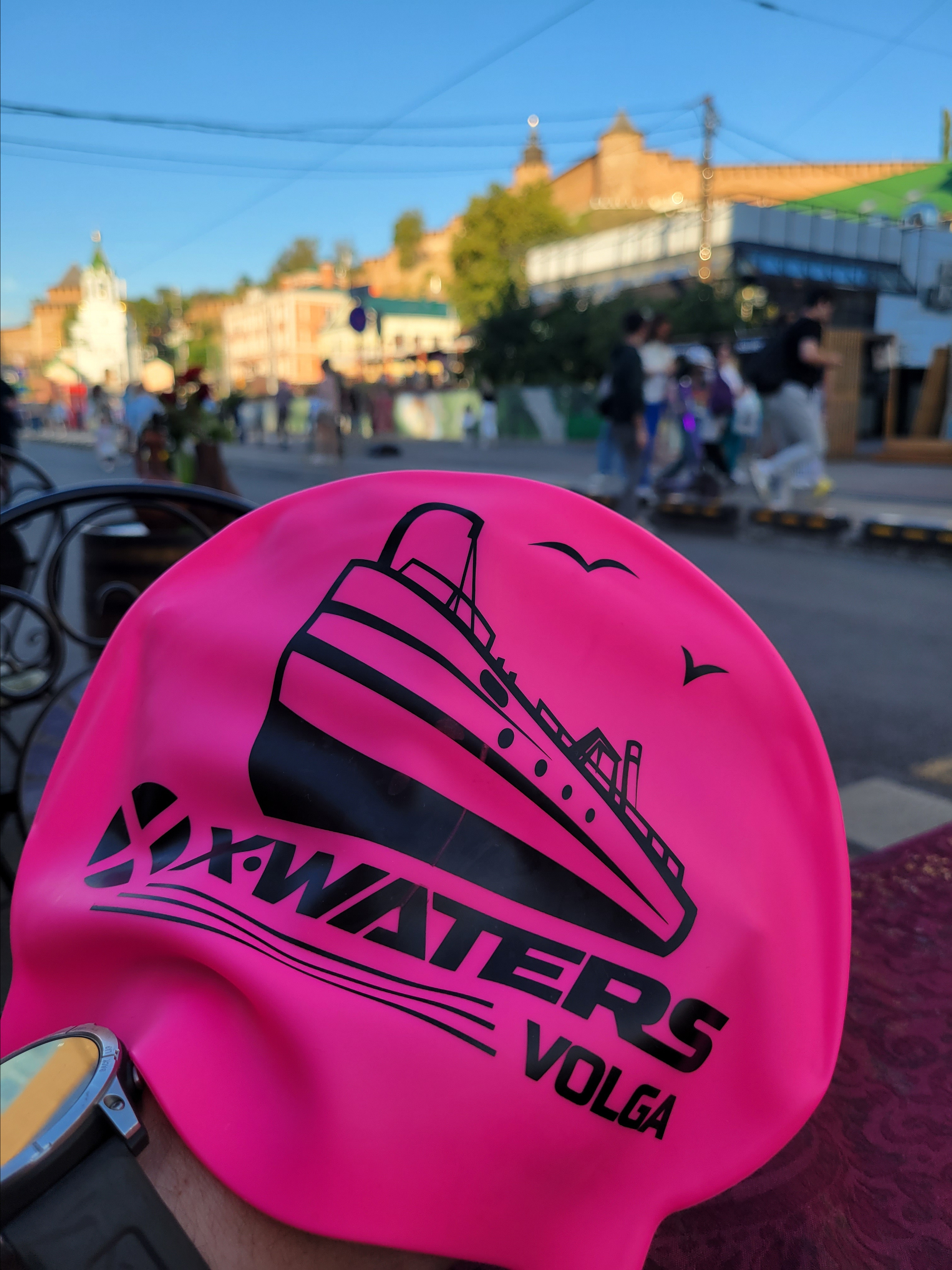 Розовая шапочка?!