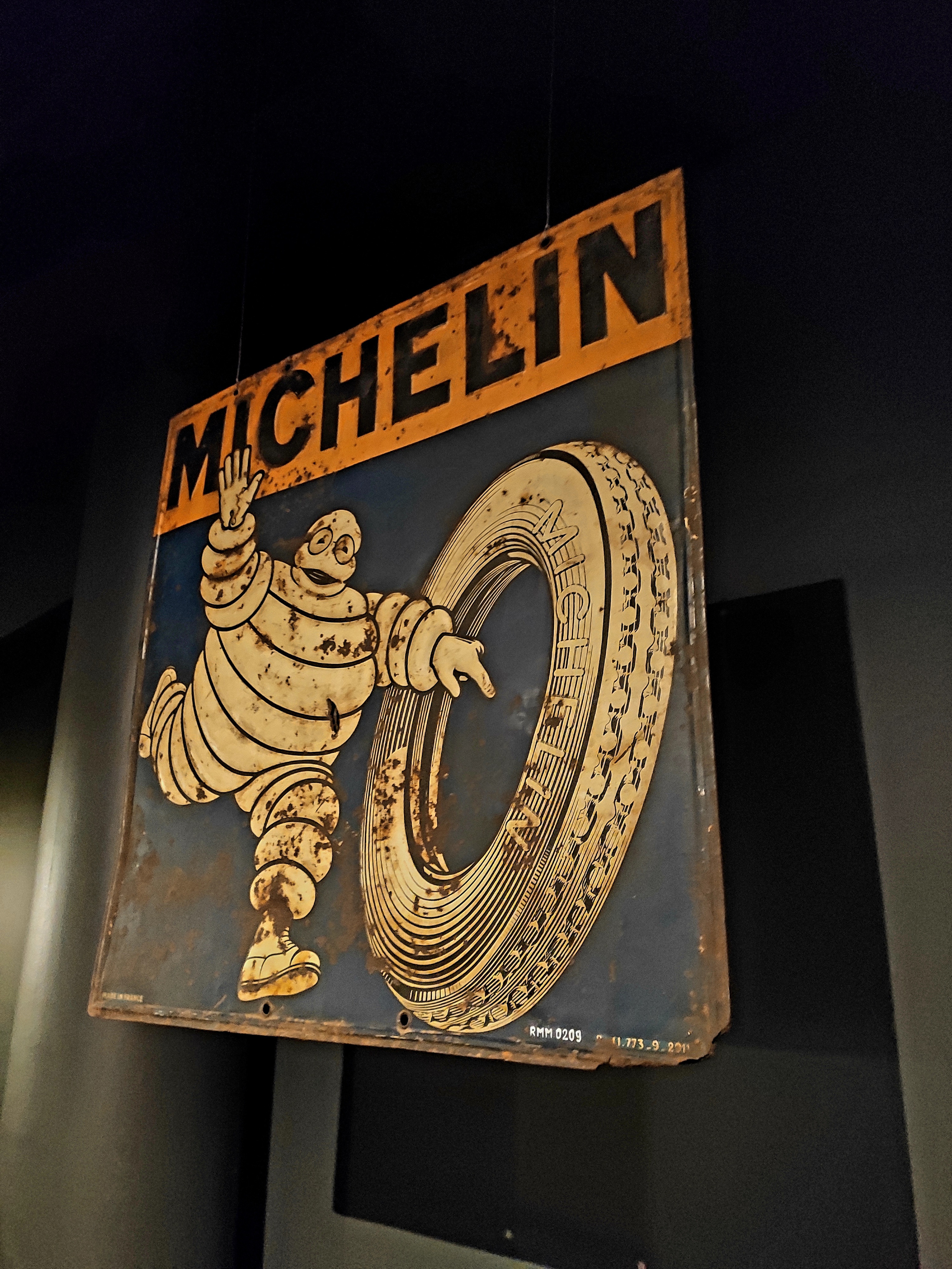 Шины мишлен не из советской истории, мне кажется