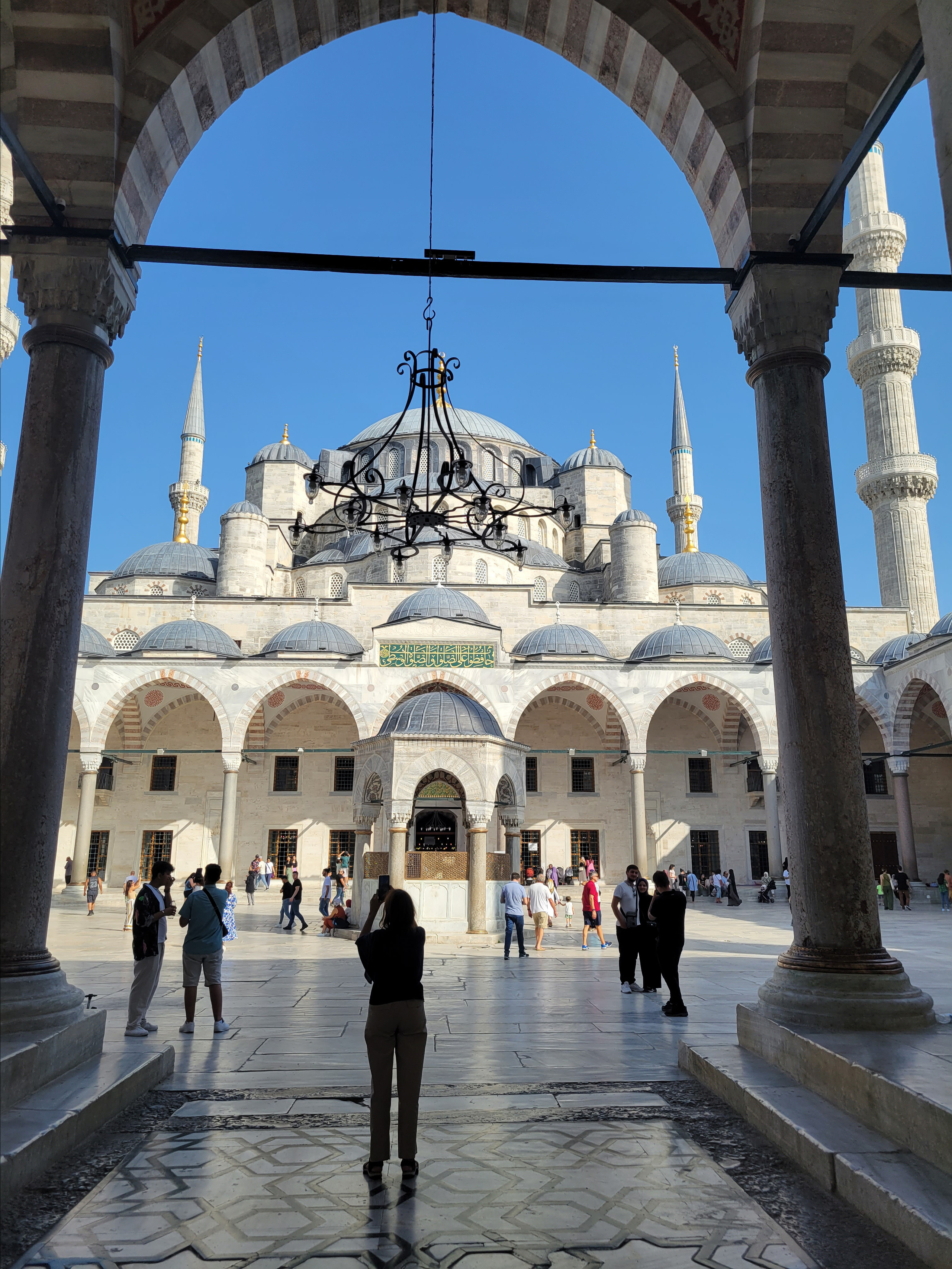Мечеть Султанахмет (Голубая мечеть) - главная святыня Стамбула