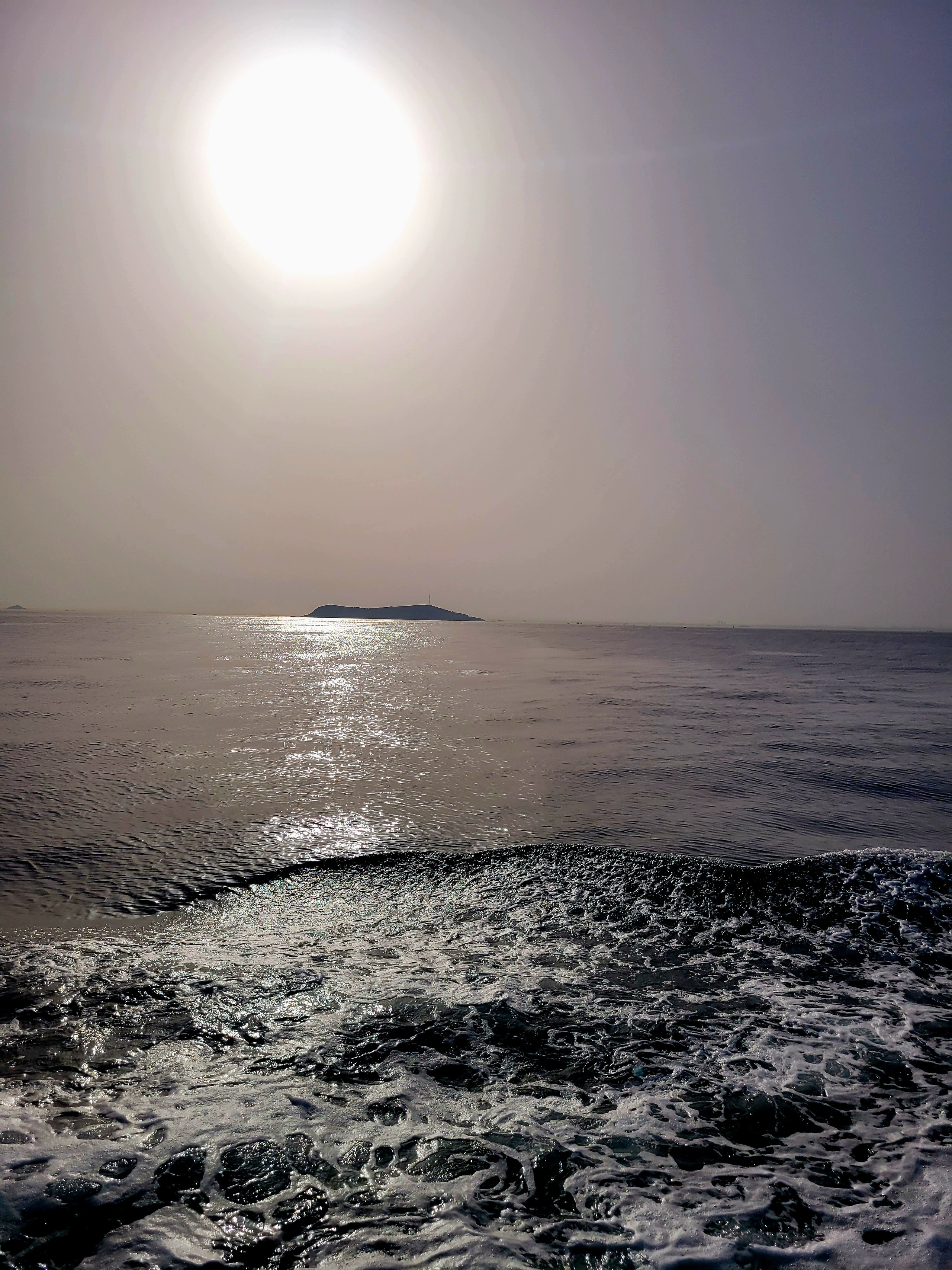 Закатное солнышко радовало каждый день. 