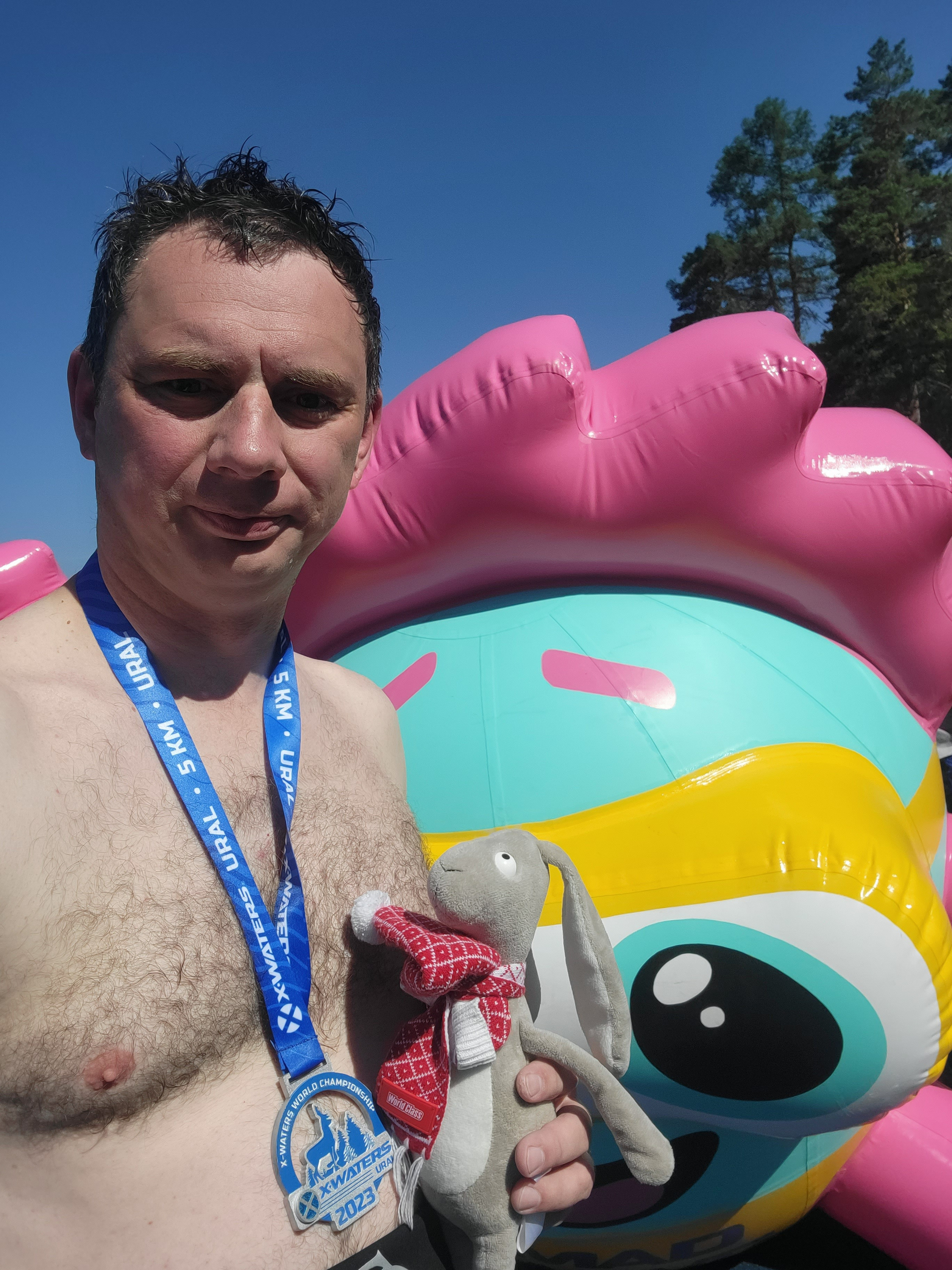 Радовался и мне, и ежику