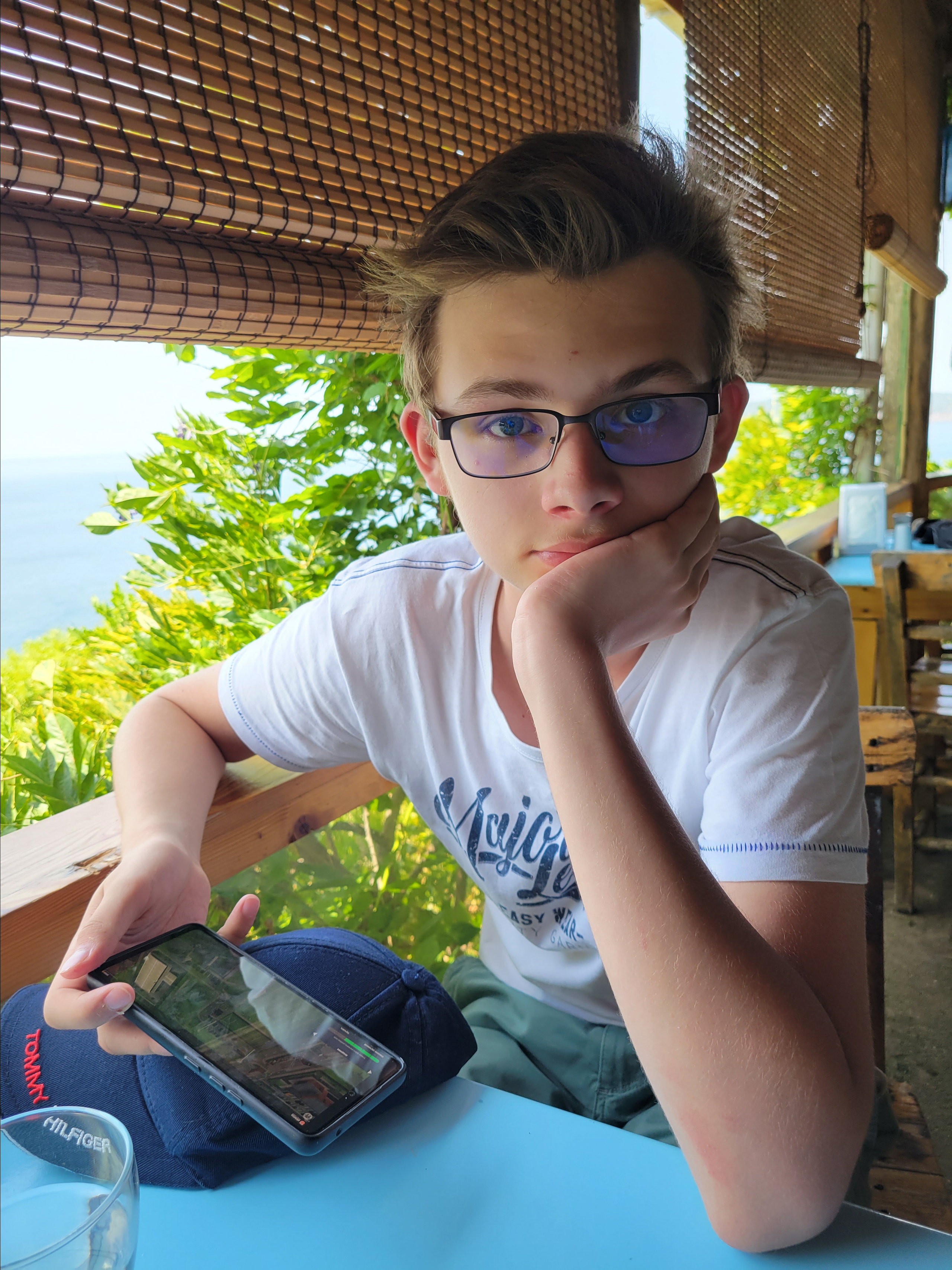 Догуляли по велодорожкам до порекомендованного друзьями ресторана с осьминогами.