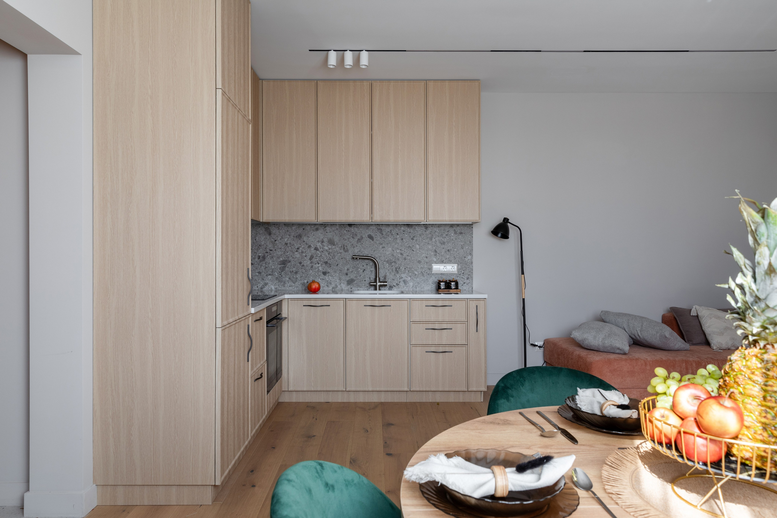Интерьерная фотосъемка в ЖК «Фрукты», Адлер, дизайн проект @bertosh_interior_design. Интерьерный фотограф Москва