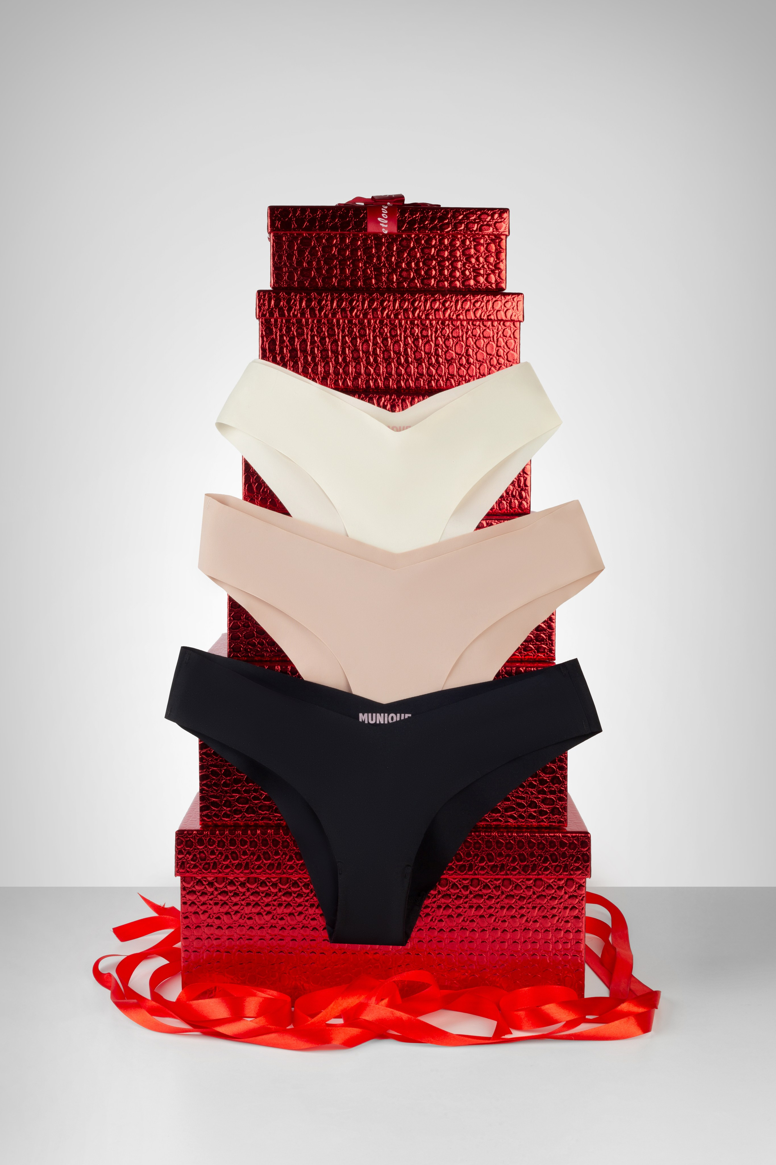 Ретушь фотографий нижнего белья | Студия SVITHART