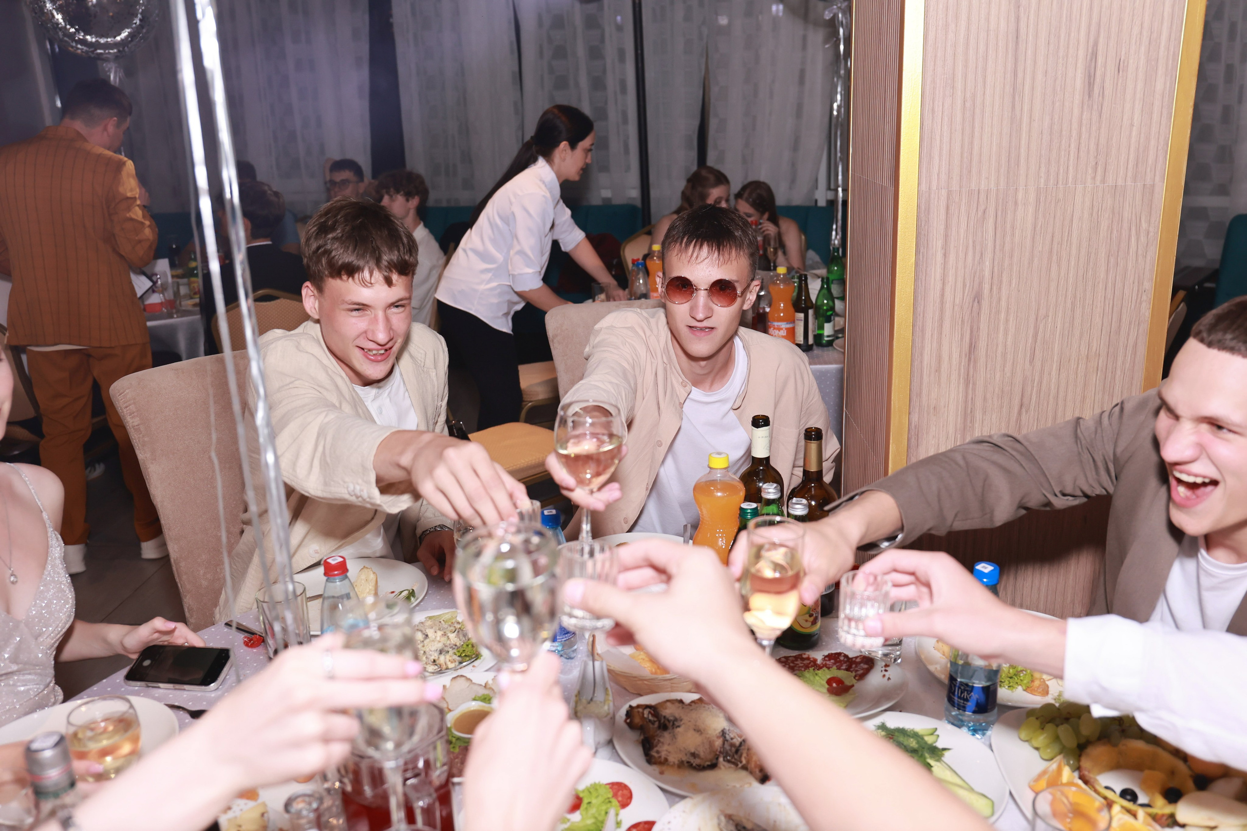 Выпускной р-н Паруса Любви. Детский семейный фотограф Краснодар