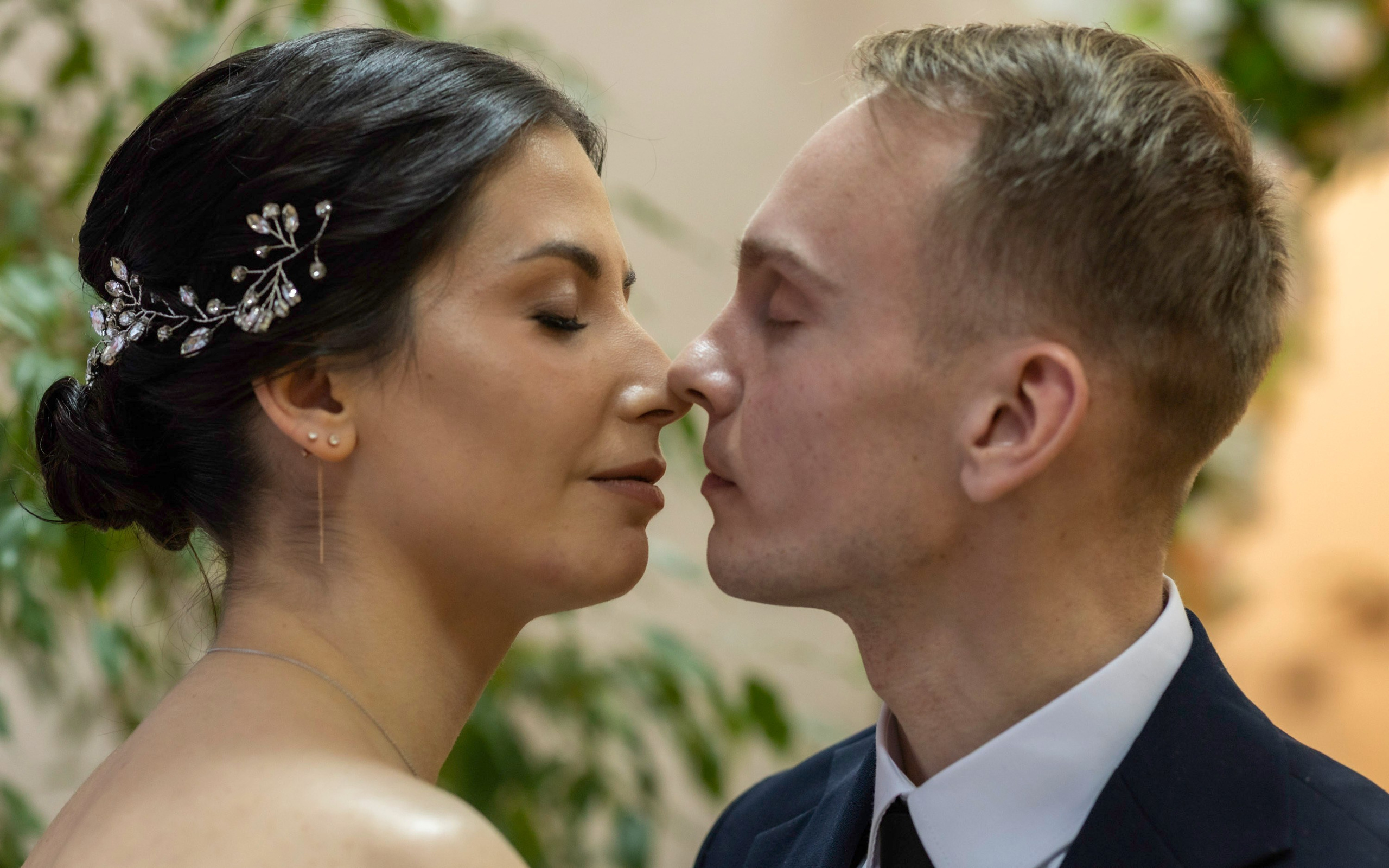 Свадьба, роспись в ЗАГСе, венчание, крещение, выписка из роддома — фотосъёмка. Визуальная упаковка брендов и проектов через фото и видеопроизводство