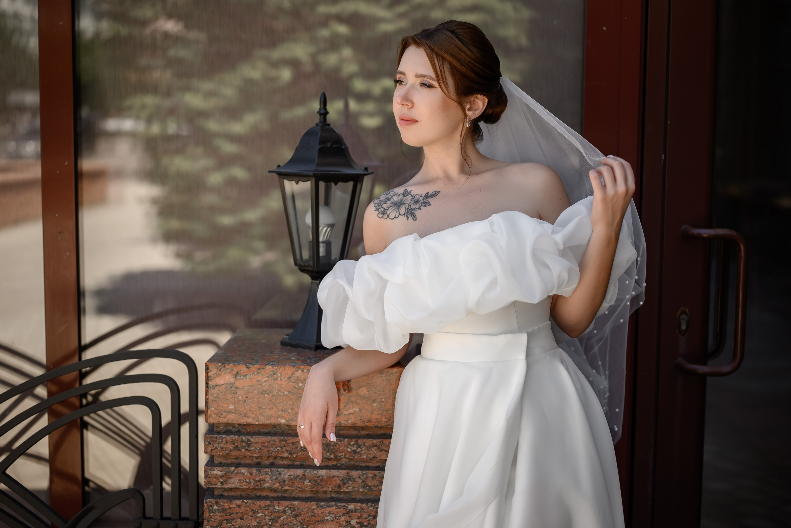 Прогулка в театре и по центру города. Юлия Басня семейный и свадебный фотограф в Донецке