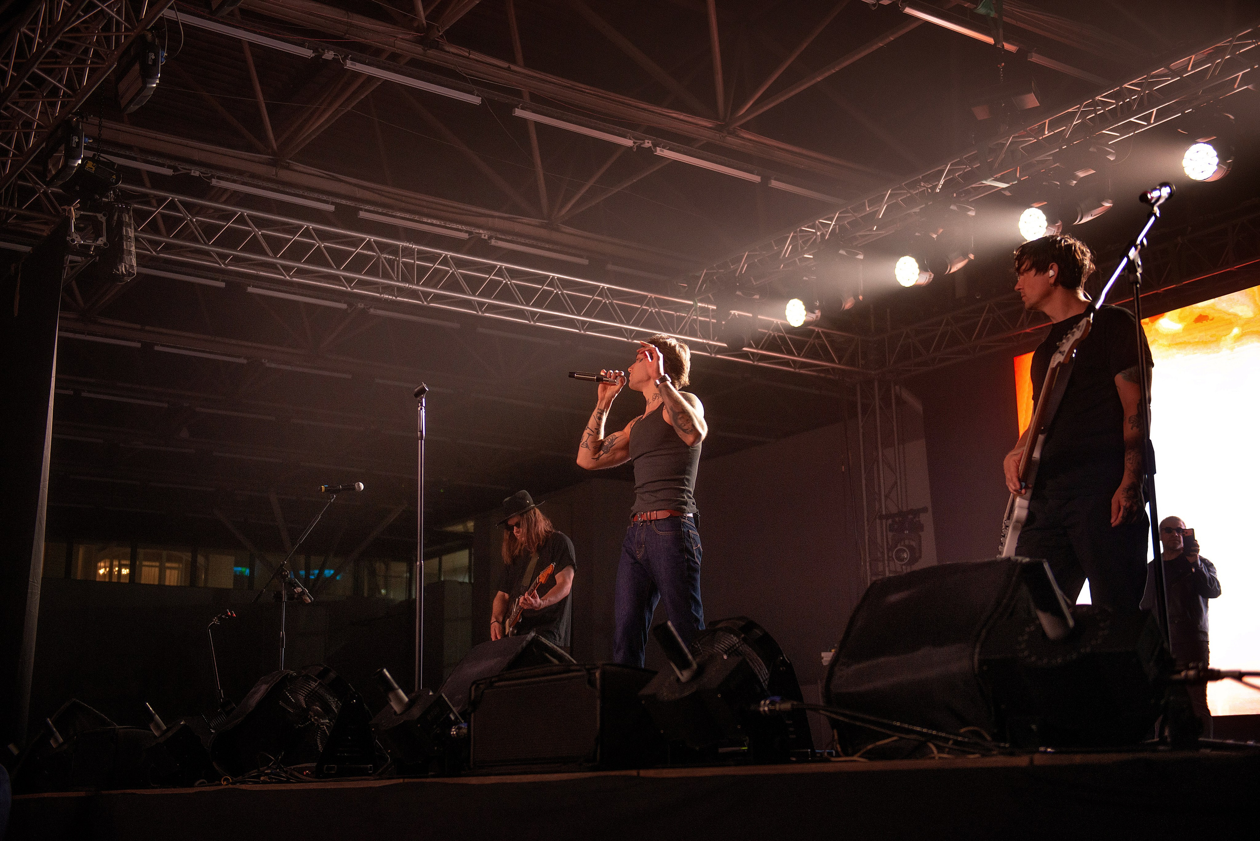 Концерт Хolidayboy. Школьный, фэшн фотограф в Тюмени и в России Ирина Королева