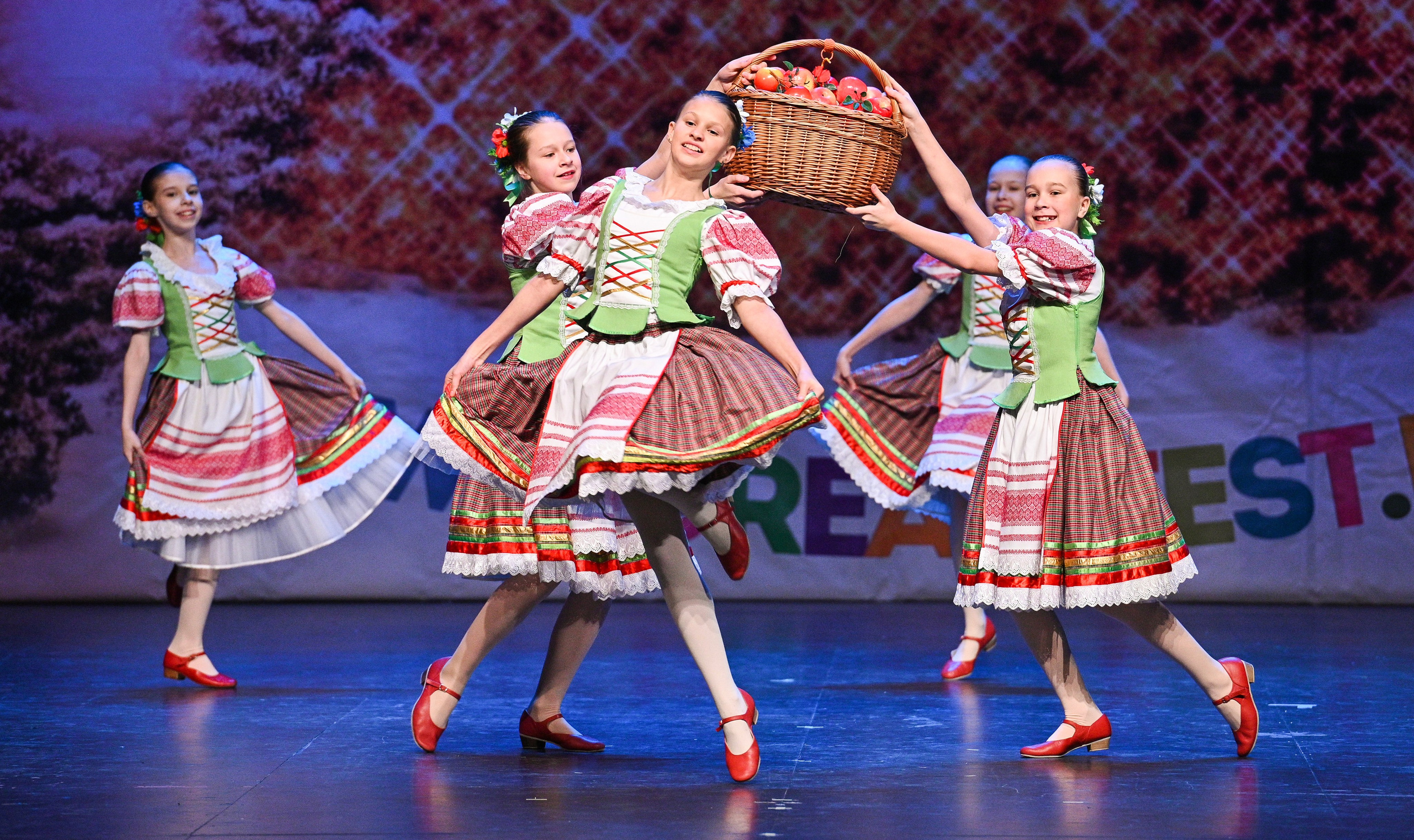 14.11.2024 «Новогодний Звездопад Талантов» Фестивальное движение «Шаг к мечте» г. Москва. Медиастудия Фото Концепт