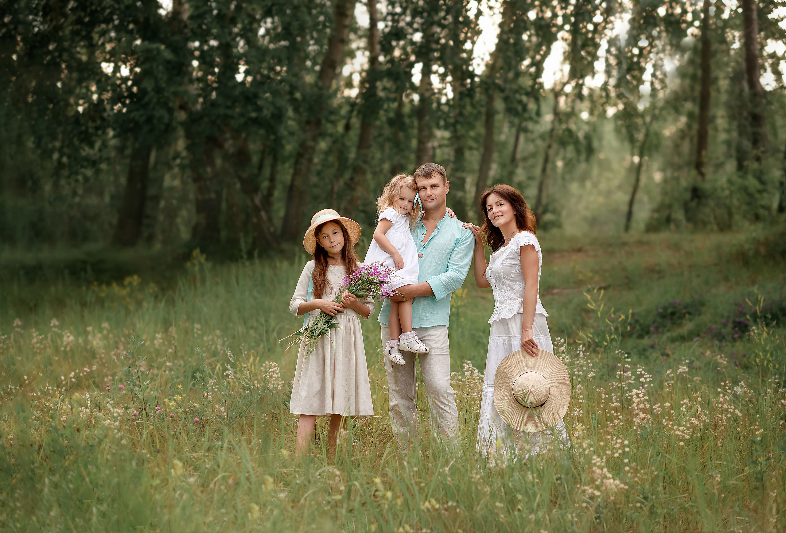 Семейная фотосессия в Красноярске. Студийная, прогулочная, домашняя. Профессиональный фотограф в г. Красноярске Татьяна Арлакова
