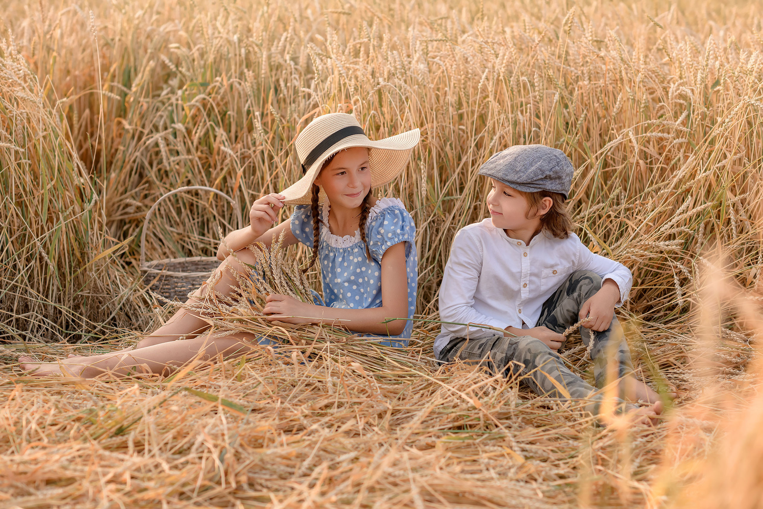 Семейная фотосессия в Красноярске. Студийная, прогулочная, домашняя. Профессиональный фотограф в г. Красноярске Татьяна Арлакова
