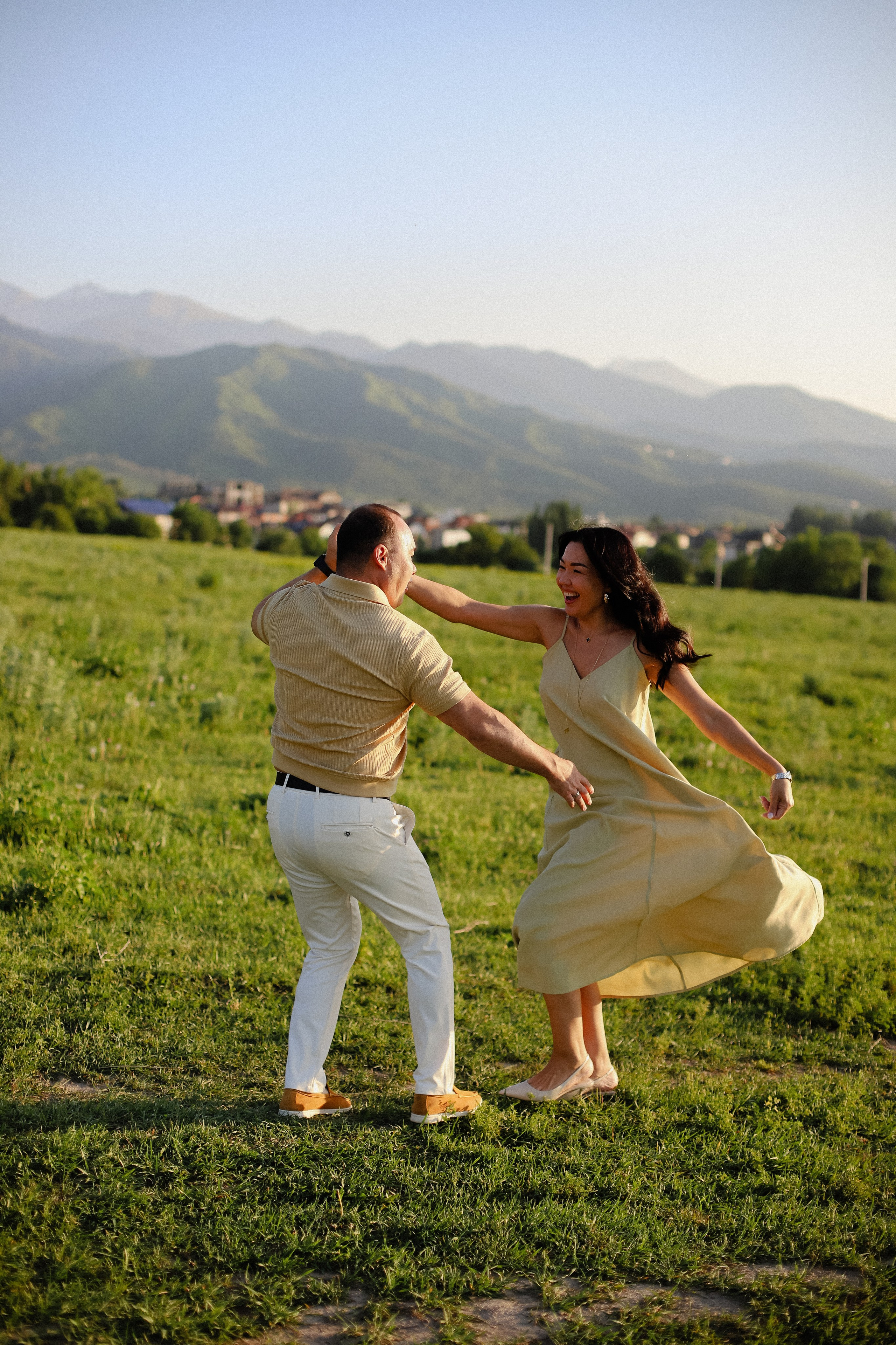Поле на закате. Фотограф в Алматы и Москве Даша Пушкина
