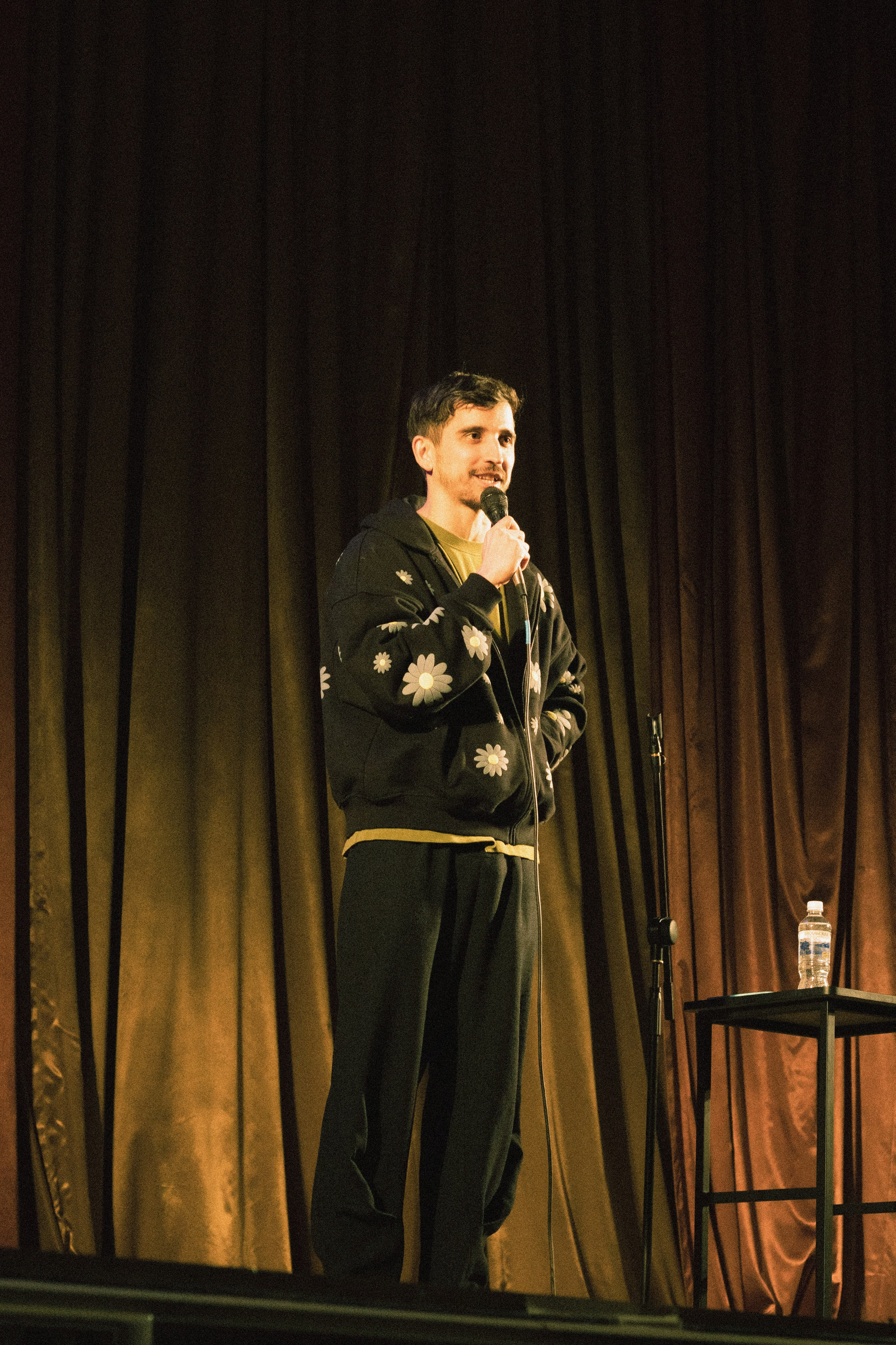 Стэндап Филипп Воронин. Boringowl | Коммерческий фотограф в Иркутске Раиса Ботороева