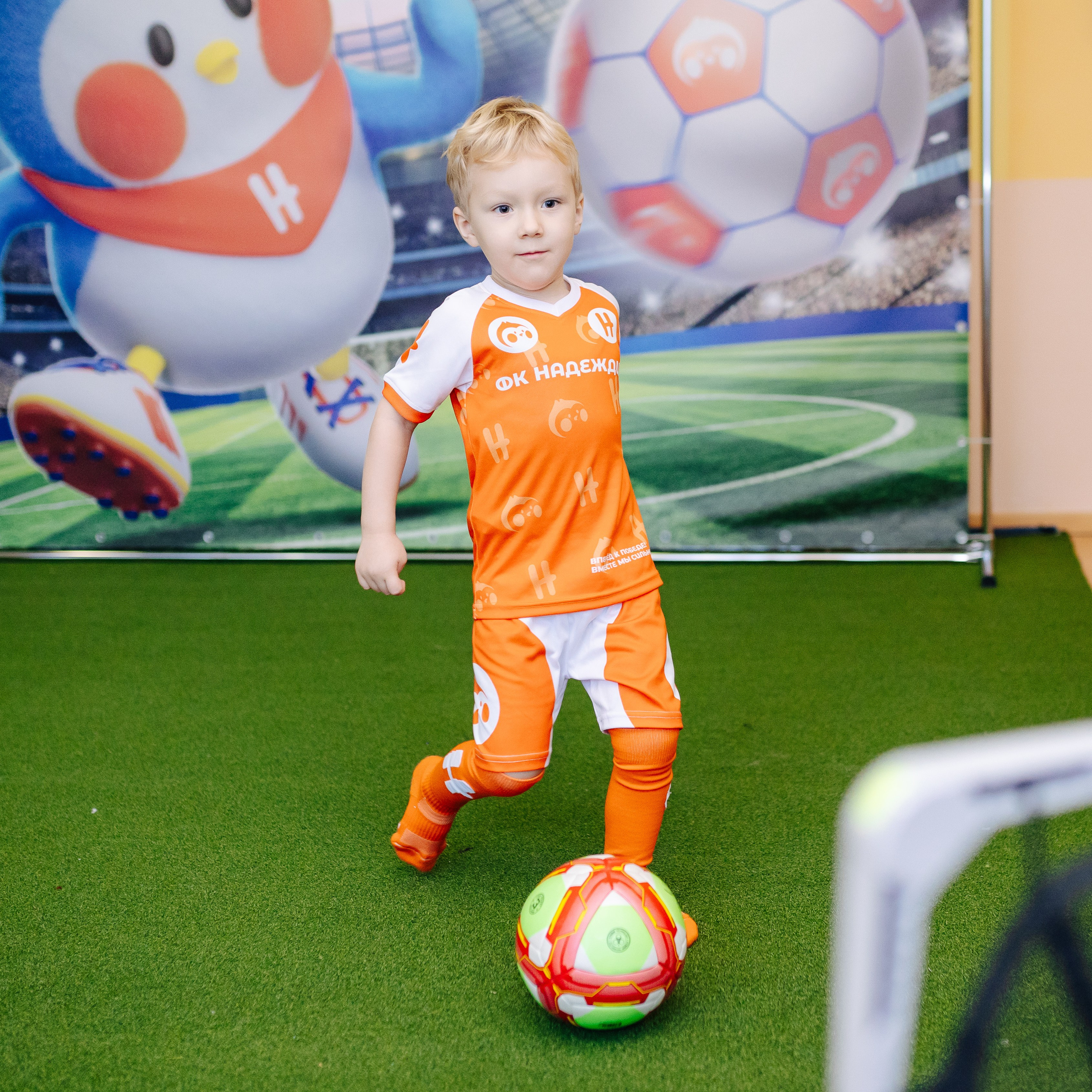 Фотосессия с кубком в детских садах г. Магнитогорска. Денис Прохоров Фотограф в г. Магнитогорск