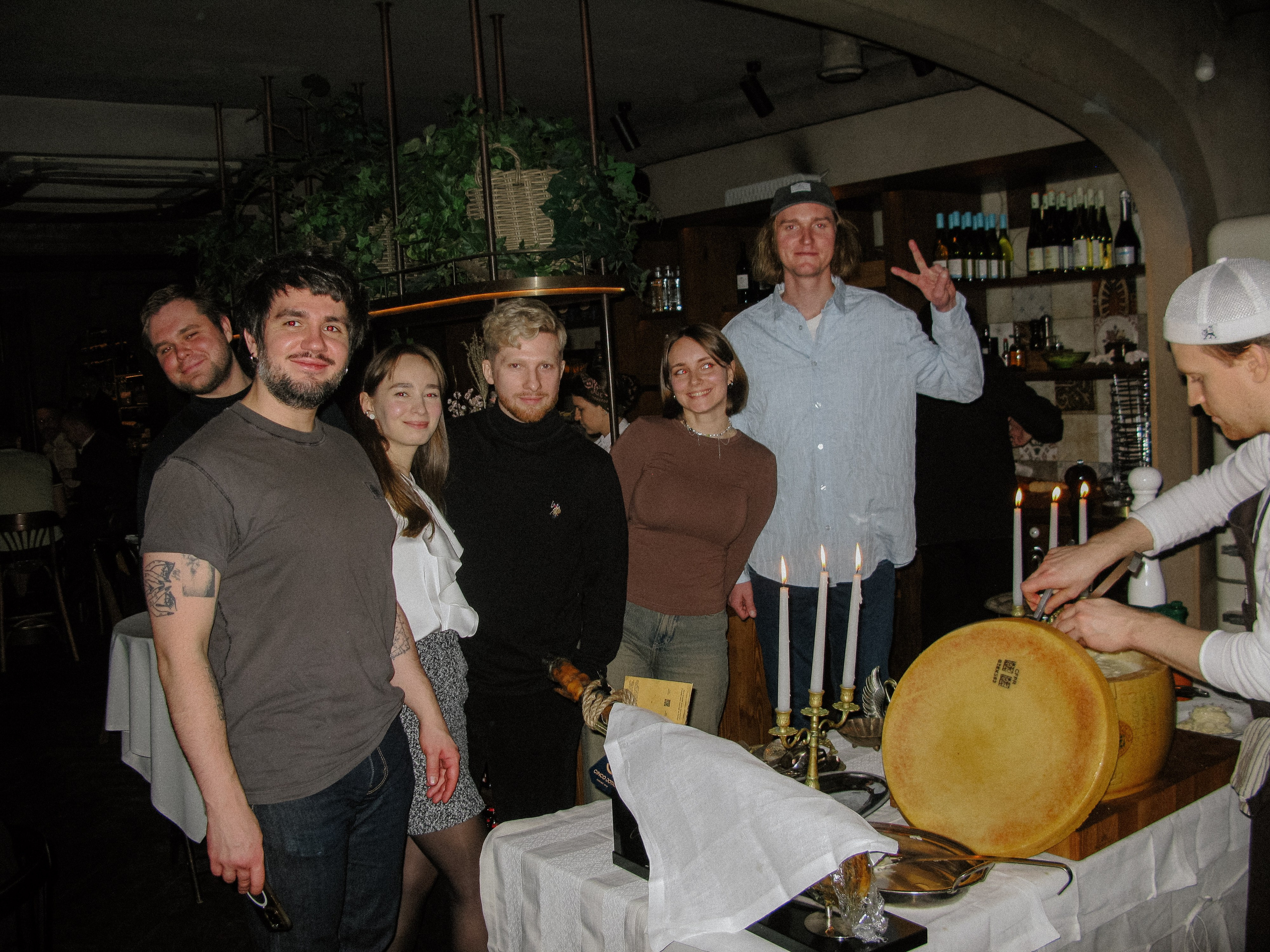 Mar. Фотограф Миланазавр