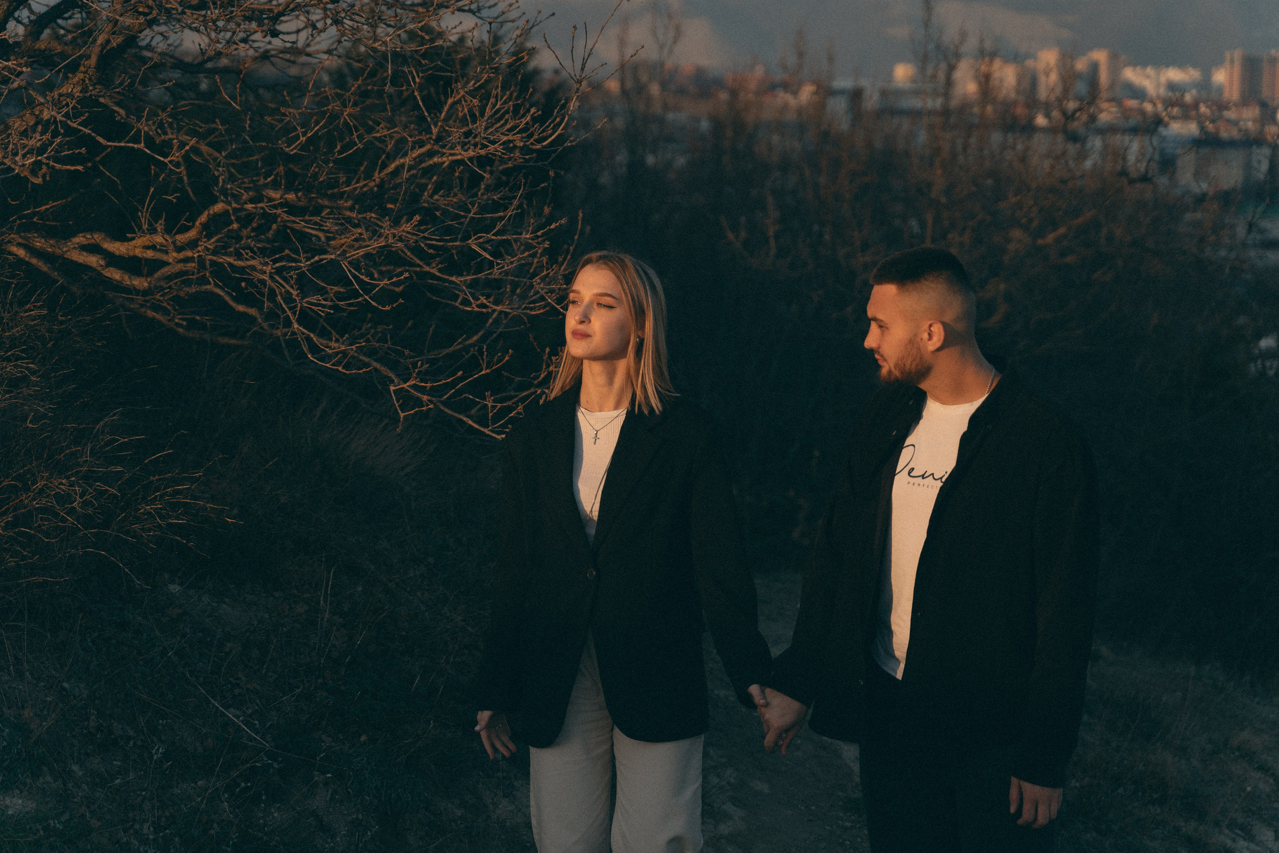 Lovestory на закате в горах. Фотограф Екатерина в городе Новороссийск