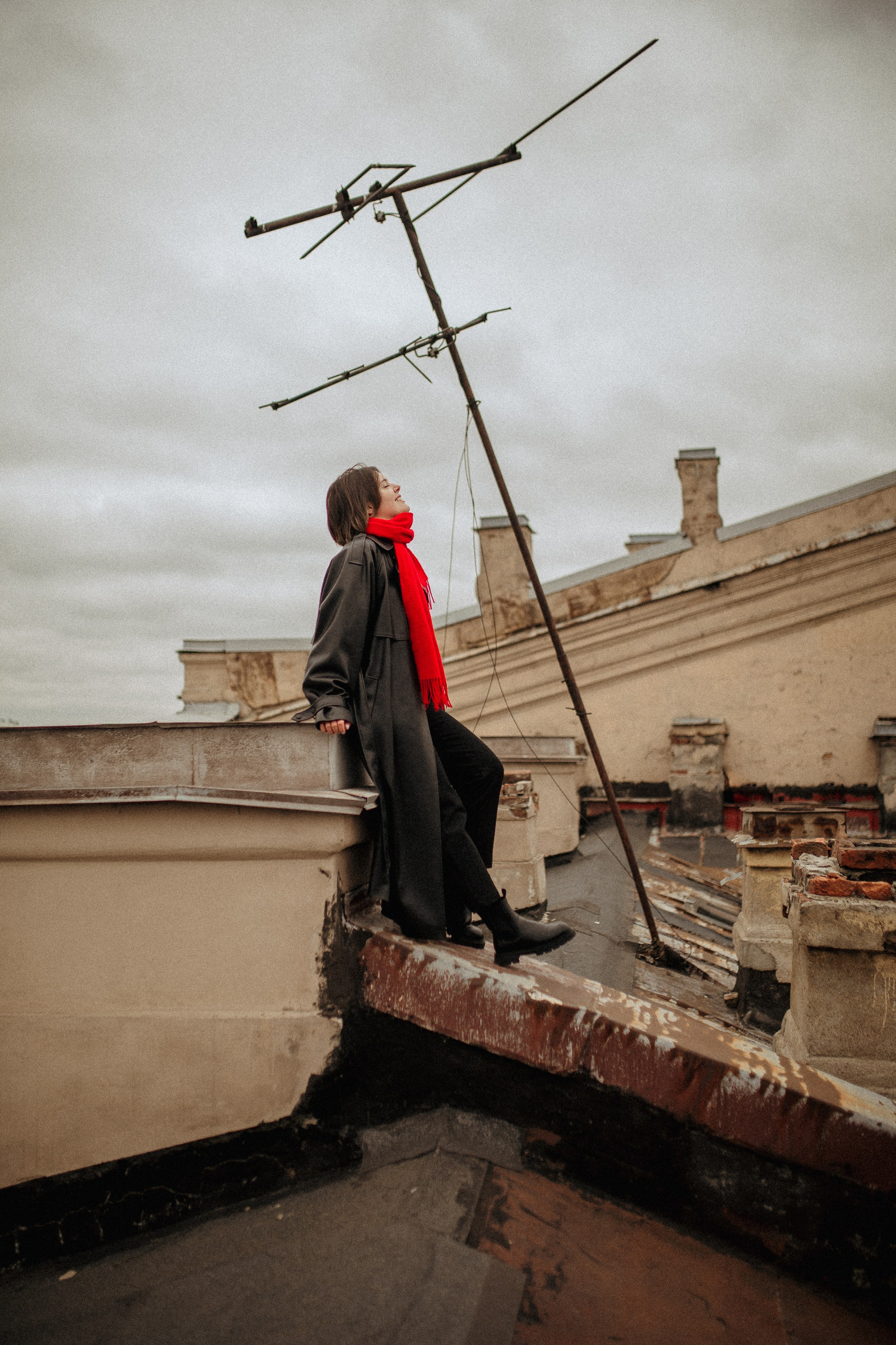 Анна на крышах Питера. Семейный и Свадебный фотограф в Санкт-Петербурге Плохая Екатерина