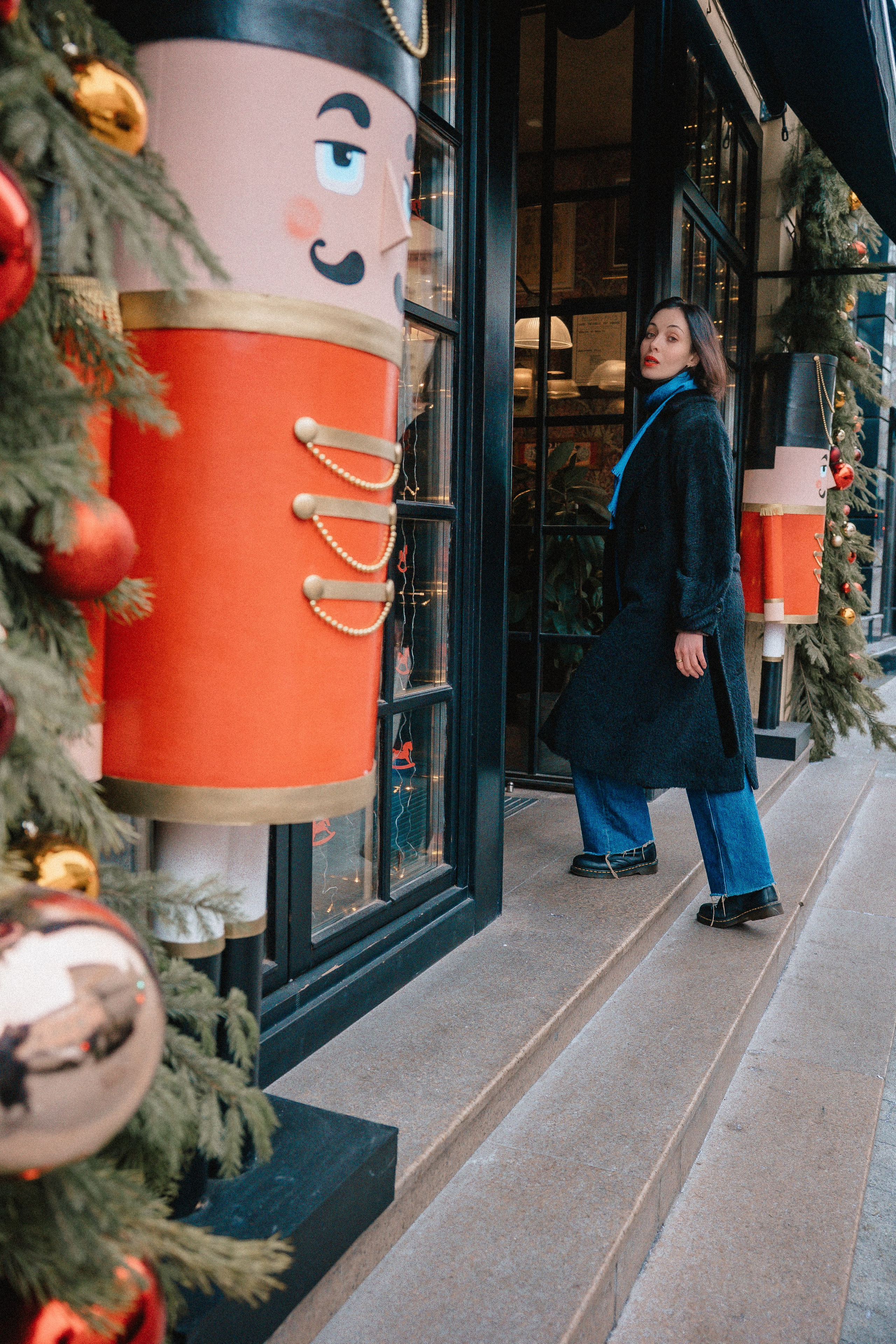ОЛЯ. Я фотограф из Москвы к Вашим услугам