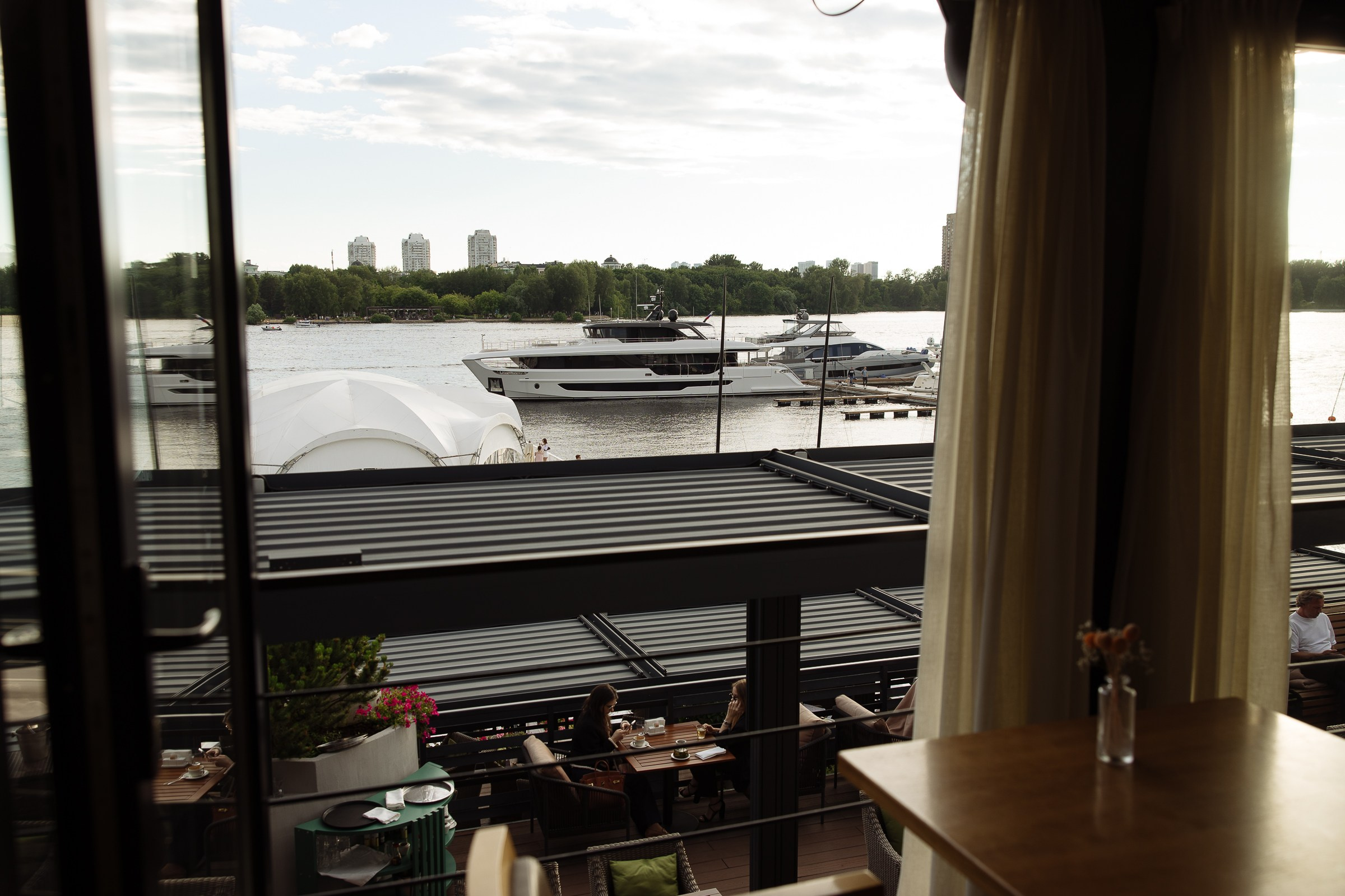 Выставка яхт и катеров. Ryal Yacht Club. Фотограф в Москве