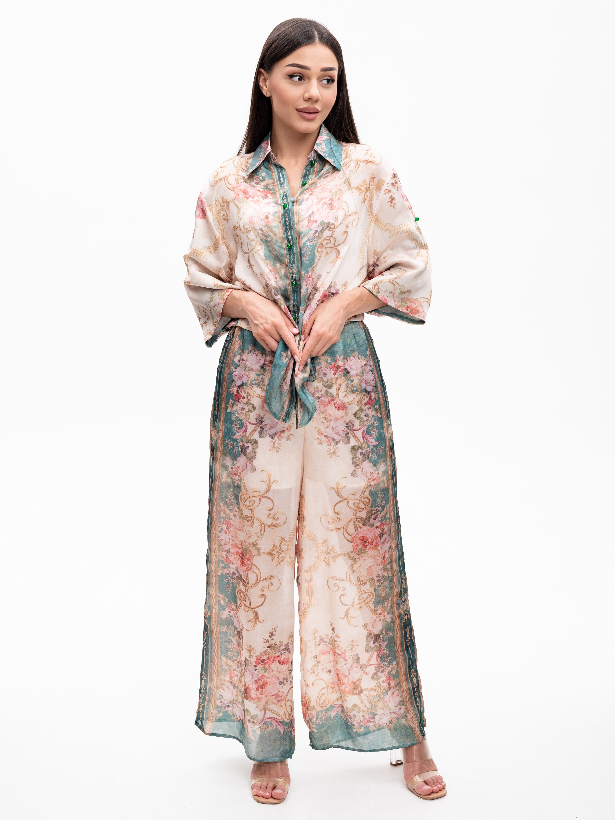 Костюмы и джемпера. Предметный фотограф, фото для маркетплейсов Пятигорск, КМВ