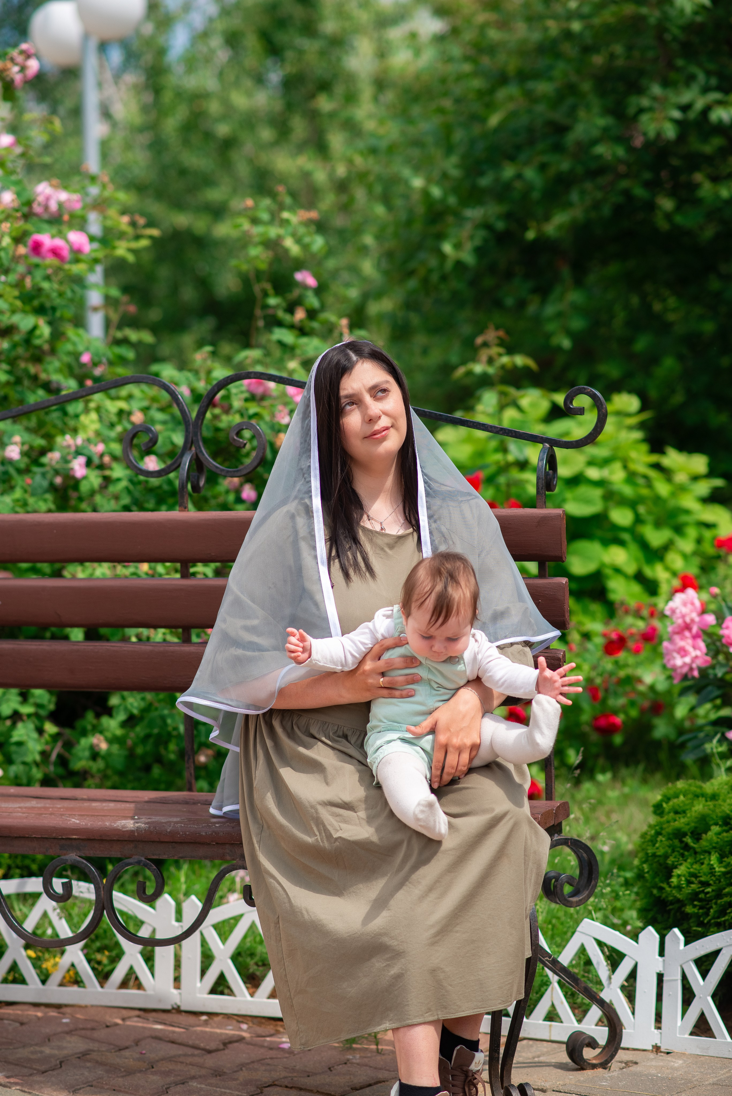 Крещении Мии в хр.Ксении Петербургской. Семейный фотограф на выписку из роддома и крещение Минск Настя Гришук