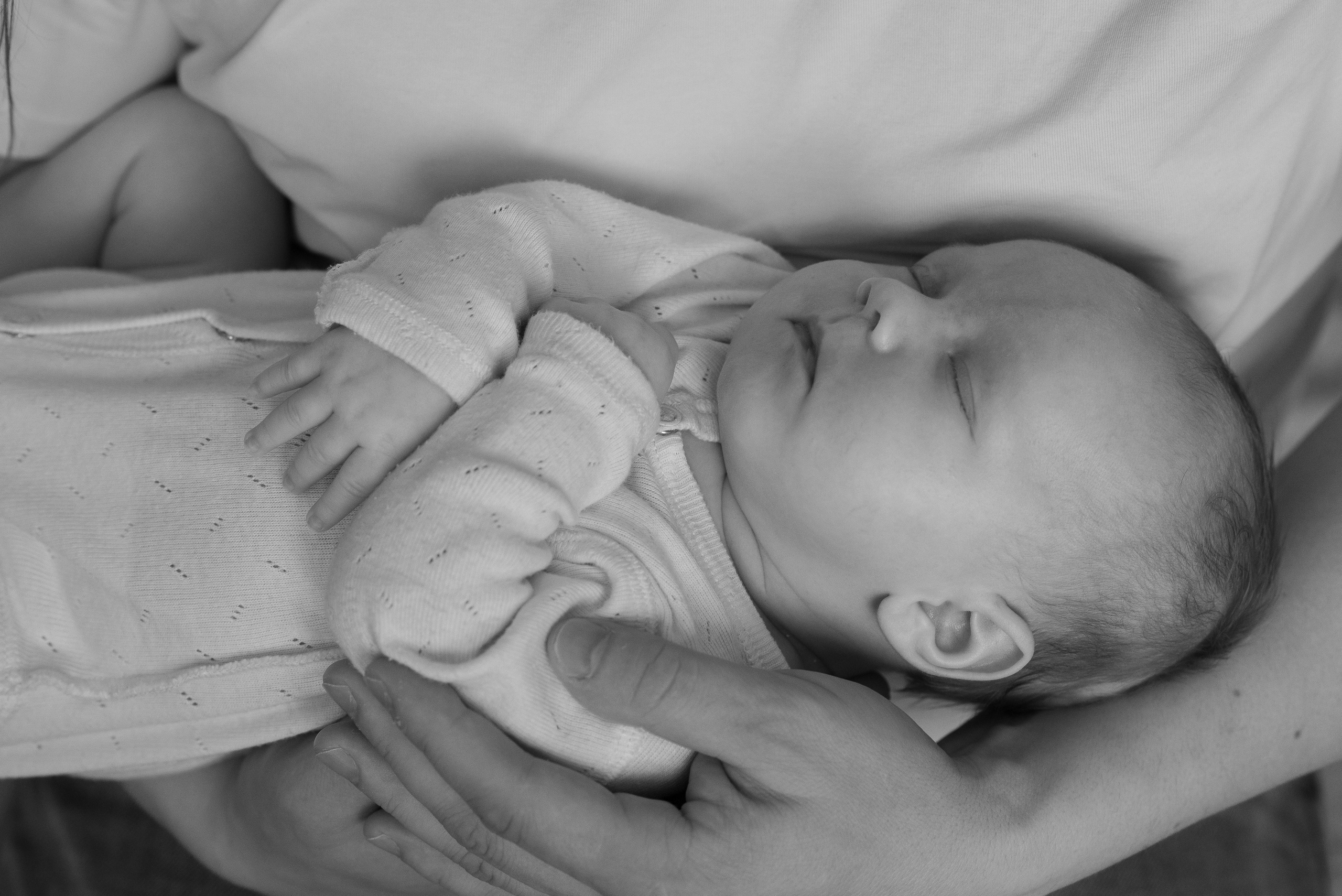 Маленькая Машенька. Семейный фотограф на выписку из роддома и крещение Минск Настя Гришук