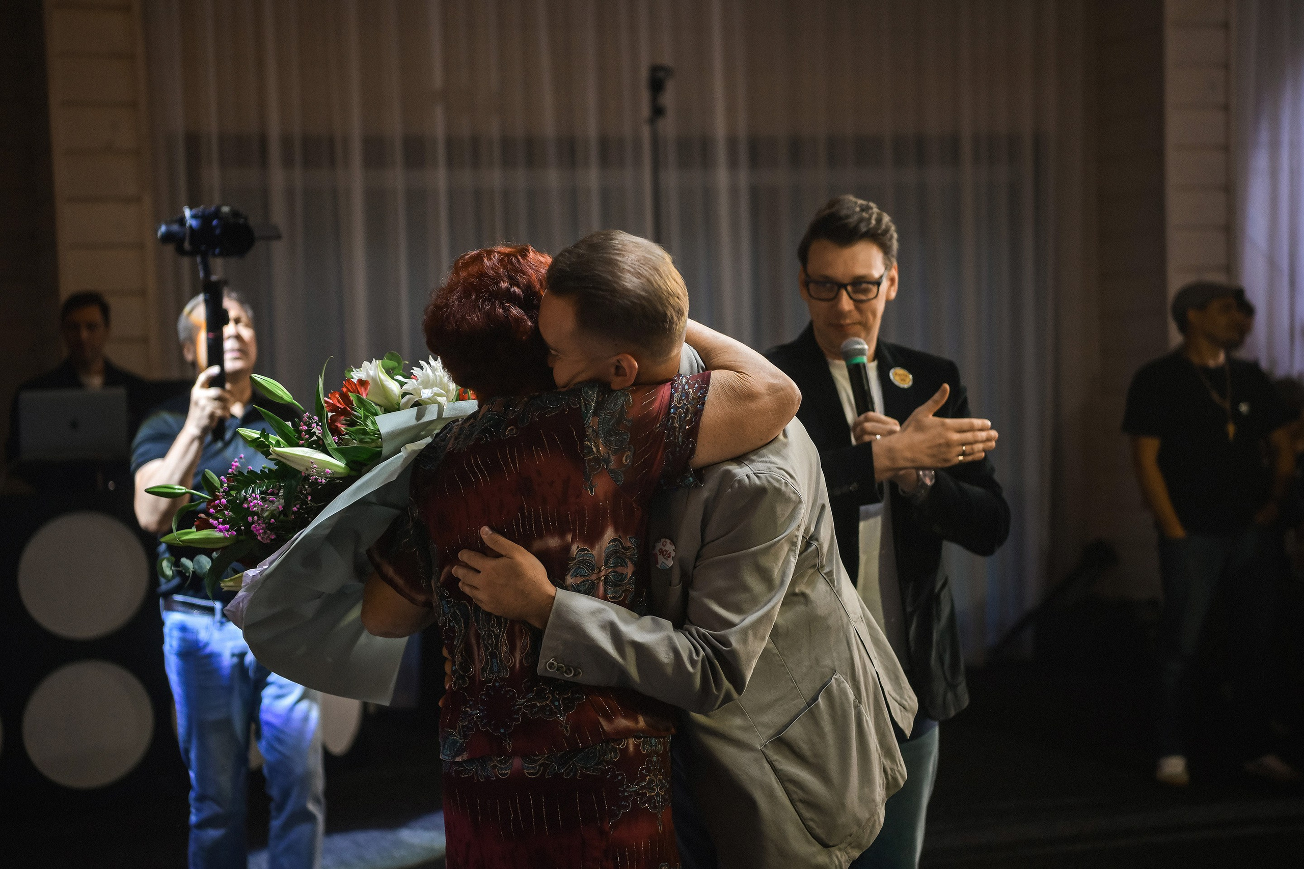 📸 Фоторепортажи с корпоративов и юбилеев в Красноярске | Примеры работ. 📸 Свадебный и семейный фотограф в Красноярске Тихомиров Евгений | 17 лет опыта | 800+ свадеб