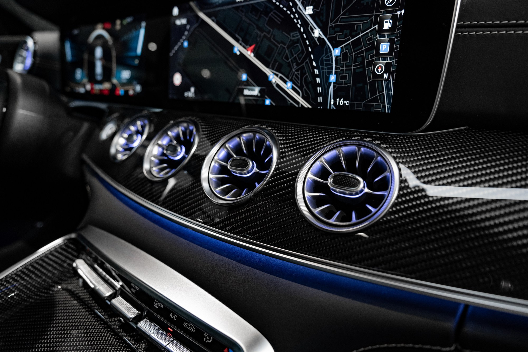 Рекламная съемка автомобилей. Автоспортивный бренд фотограф в Москве — Виктория Логинова