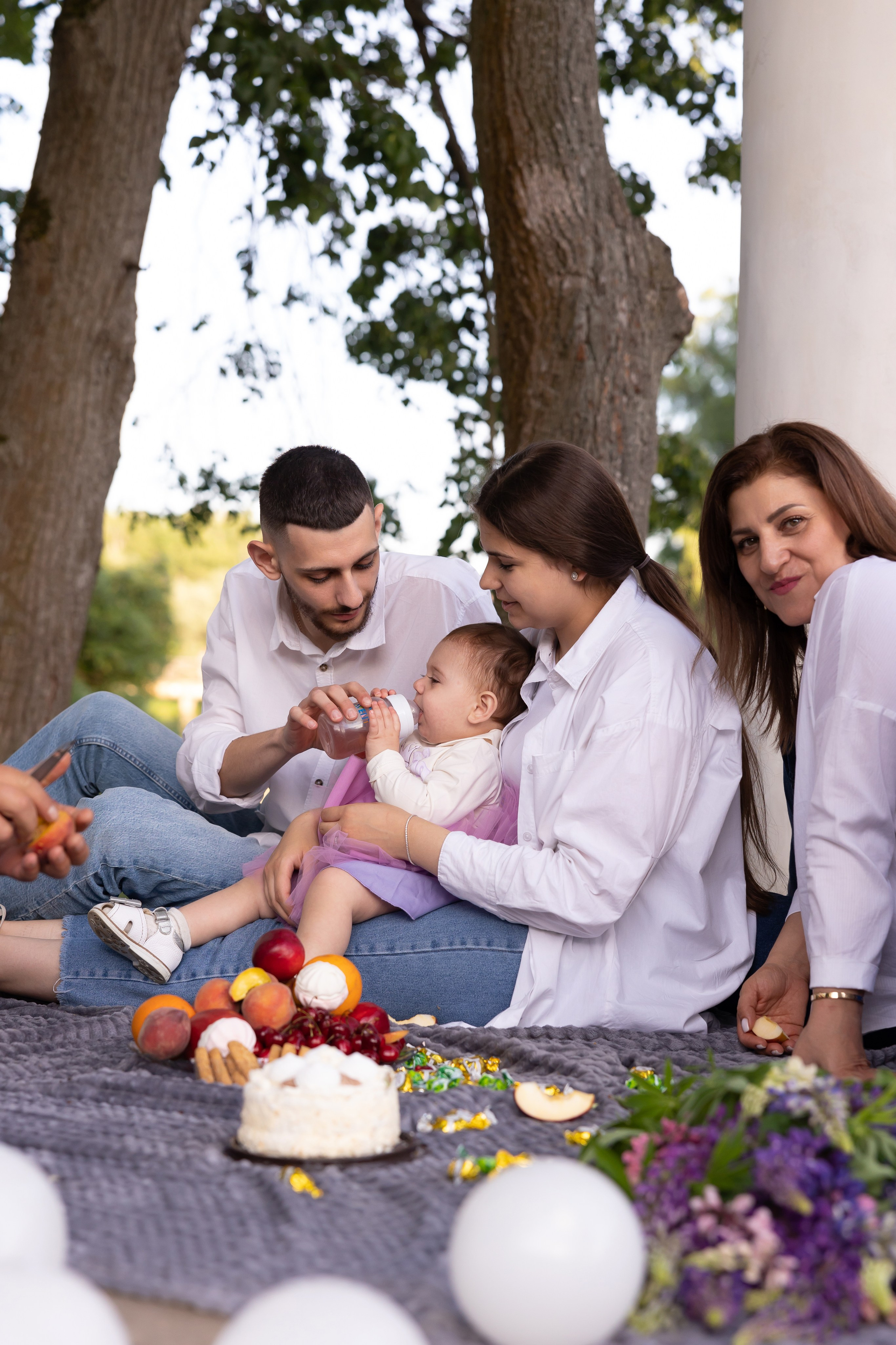 Прогулка в парке. Сказочный фотограф для Вас и Вашей семьи