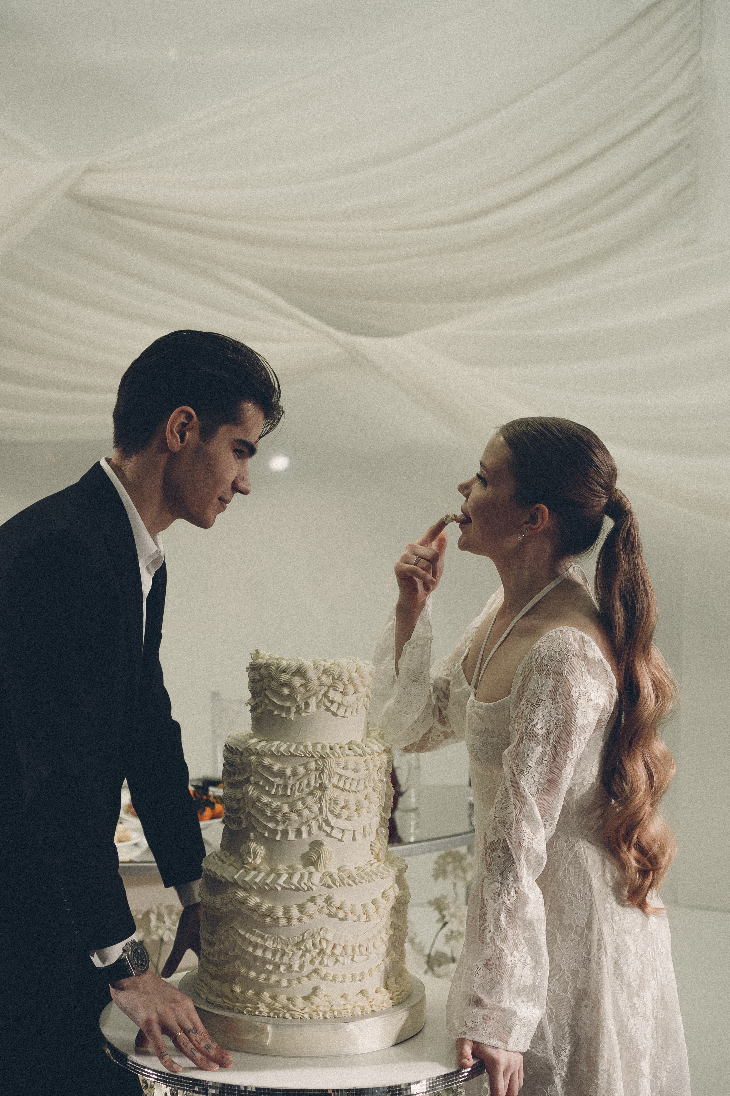 СВАДЕБНАЯ СЬЕМКА В ОТЕЛЕ В СИБИРИ. Профессиональный фотограф, Санкт-Петербург — Виктория Богомолова