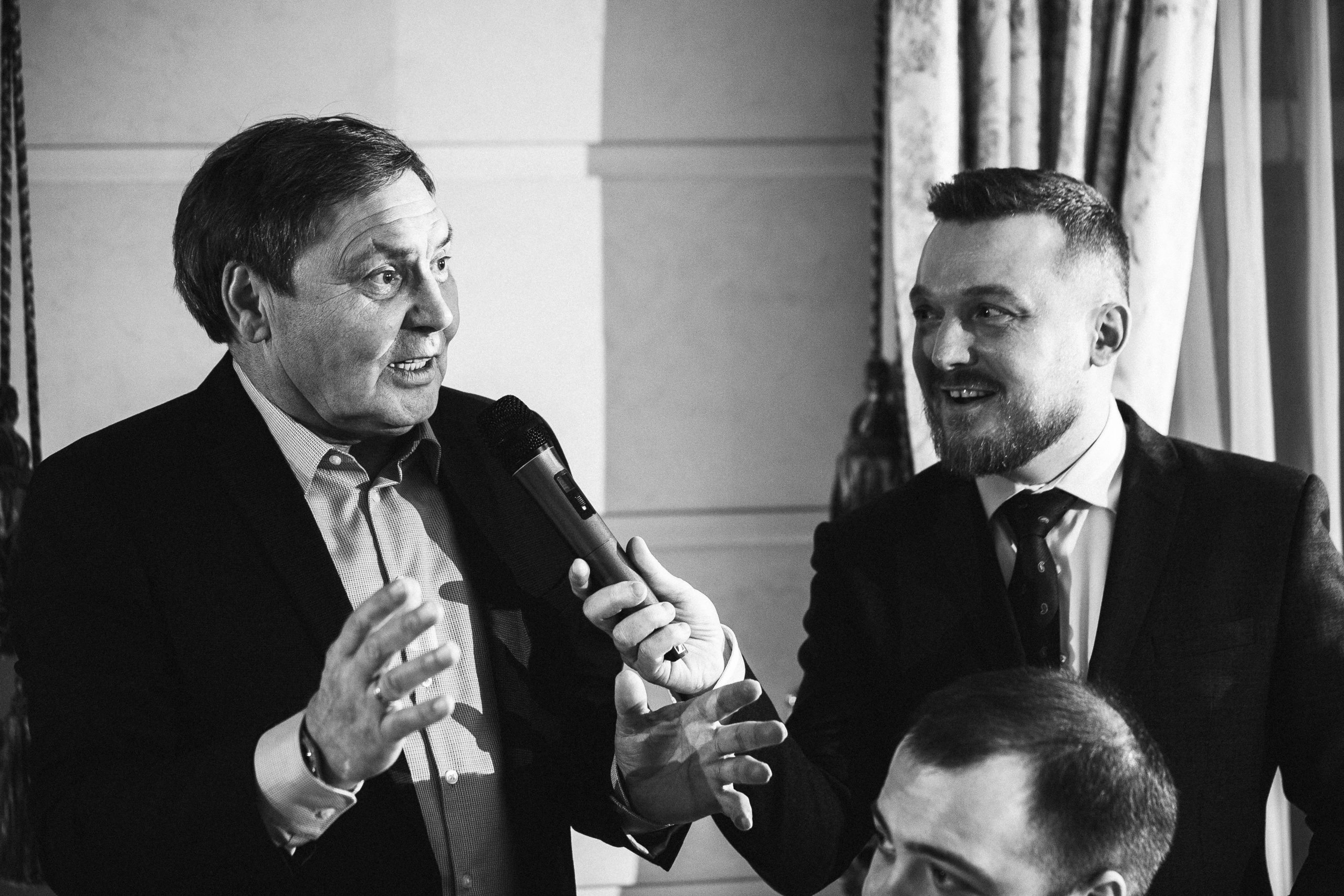 Фото ведущего Сергея Рябинина. Фотографии со свадеб, корпоративов, юби. Ведущий на свадьбу, корпоратив и юбилей в Москве Сергей Рябинин