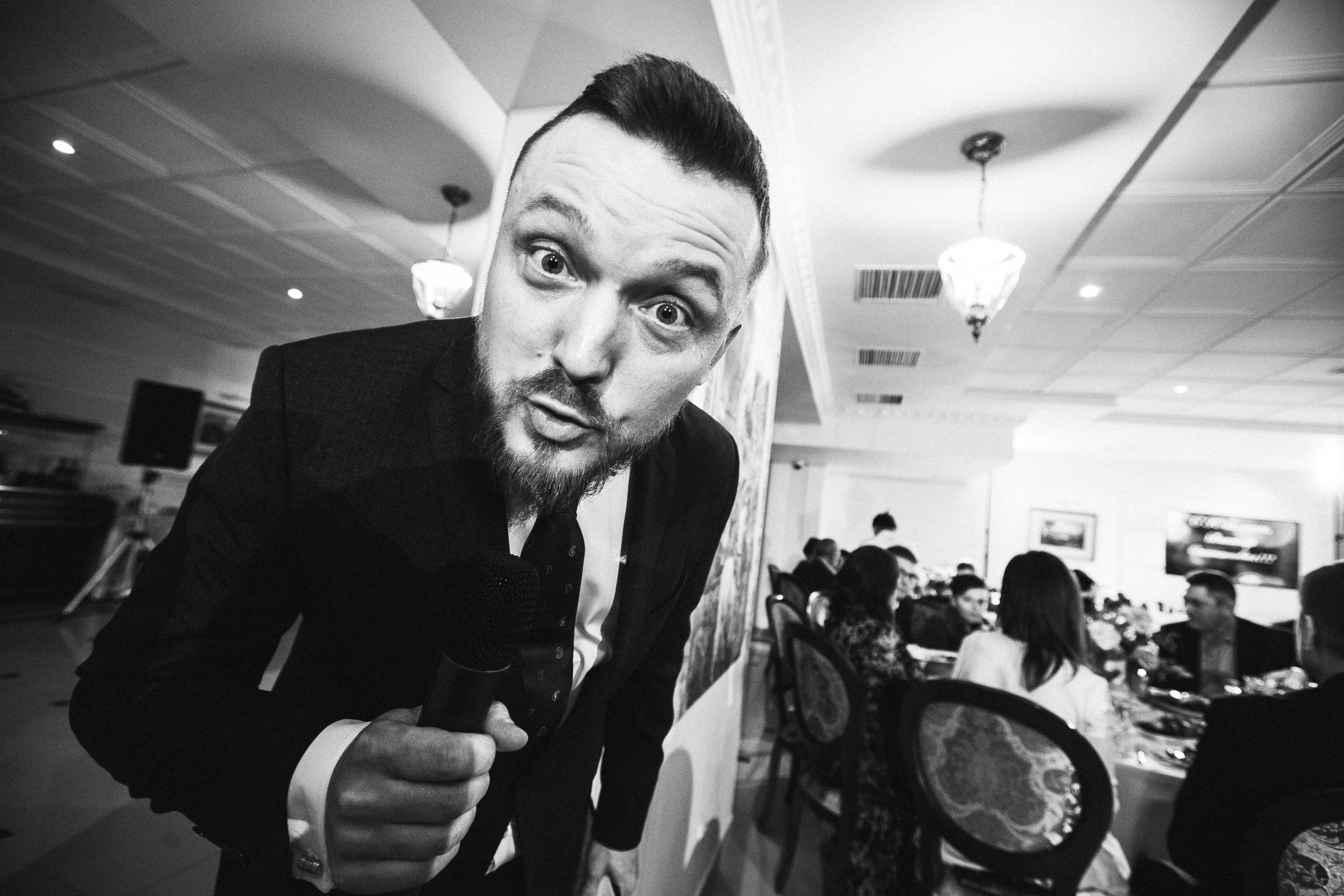 Фото ведущего Сергея Рябинина. Фотографии со свадеб, корпоративов, юби. Ведущий на свадьбу, корпоратив и юбилей в Москве Сергей Рябинин