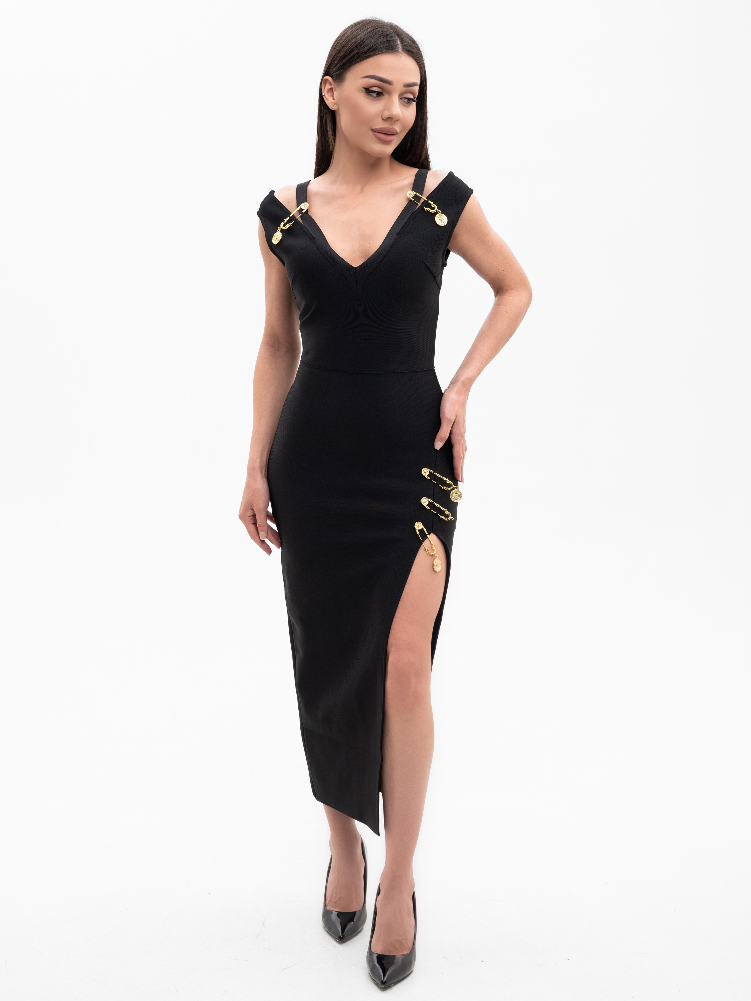 Летние, выпускные платья и костюмы. Предметный фотограф, фото для маркетплейсов Пятигорск, КМВ