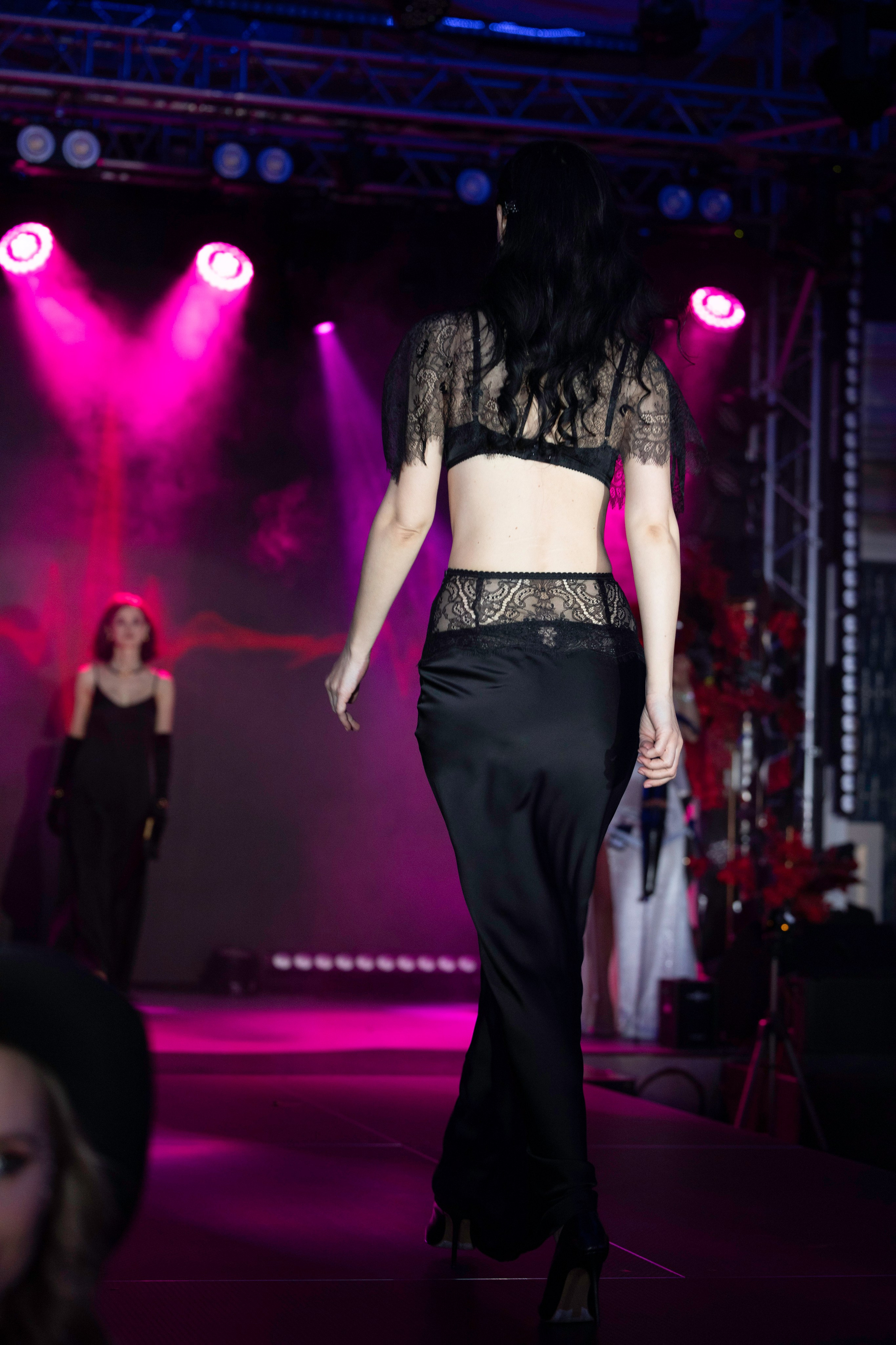 Модный показ «ИСКУШЕНИЕ» Казино Шамбала. Фотограф Olya Posnimay