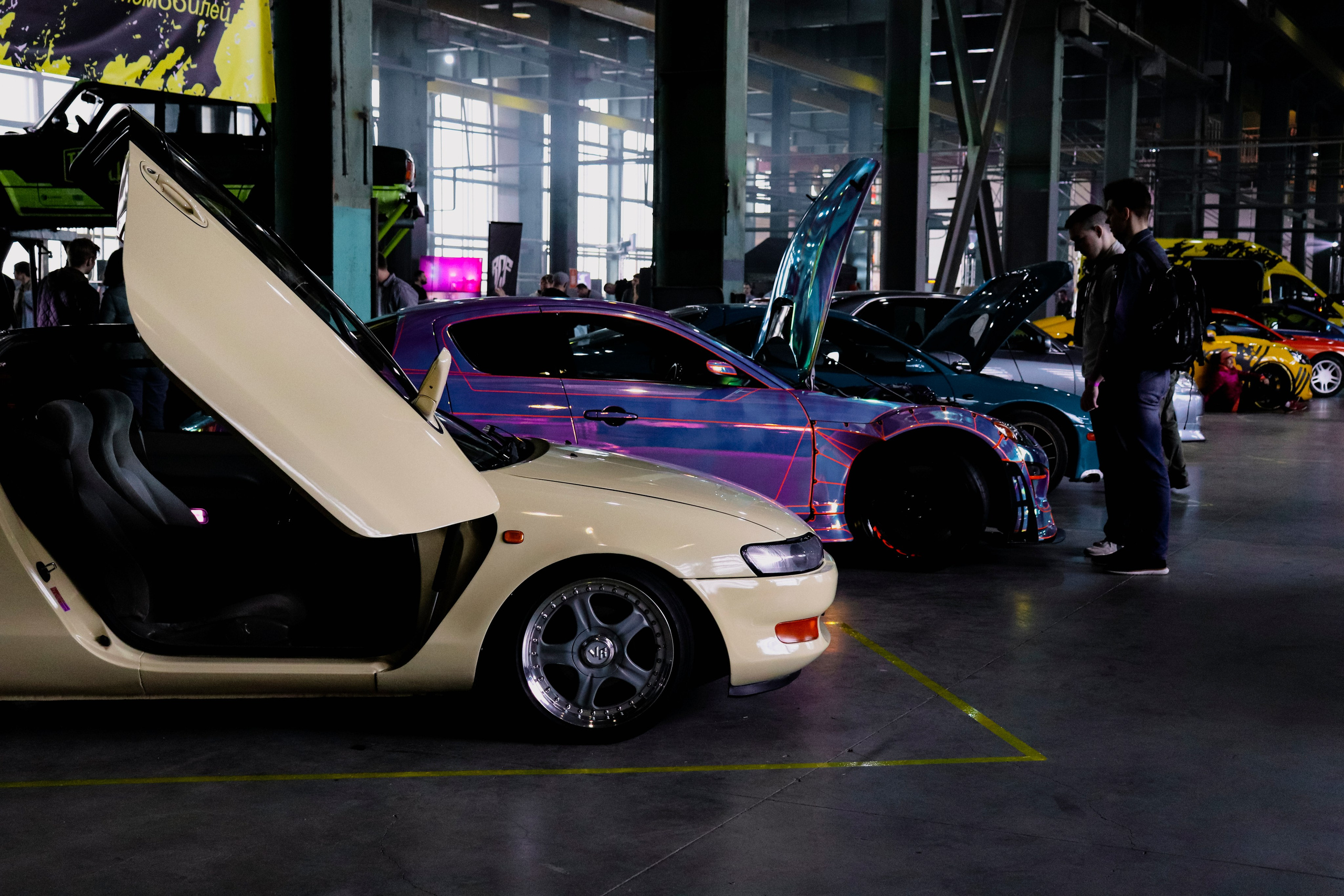 «Тюнинг арт музей» Севкабель СПб. Ивентный фотограф в Санкт-Петербурге Олег Комков