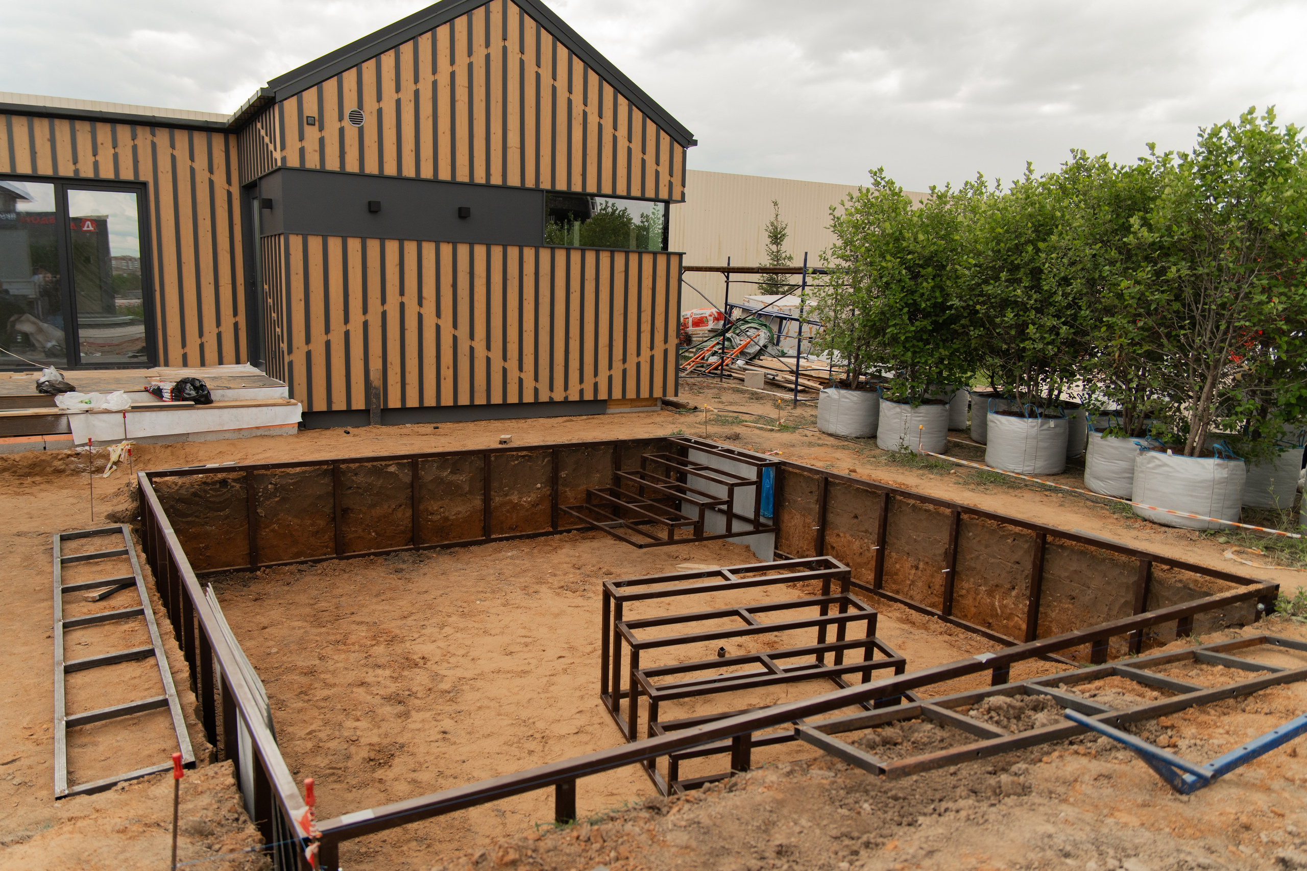 Этап ландшафтных работ. Автомобильный фотограф Светлана Усова