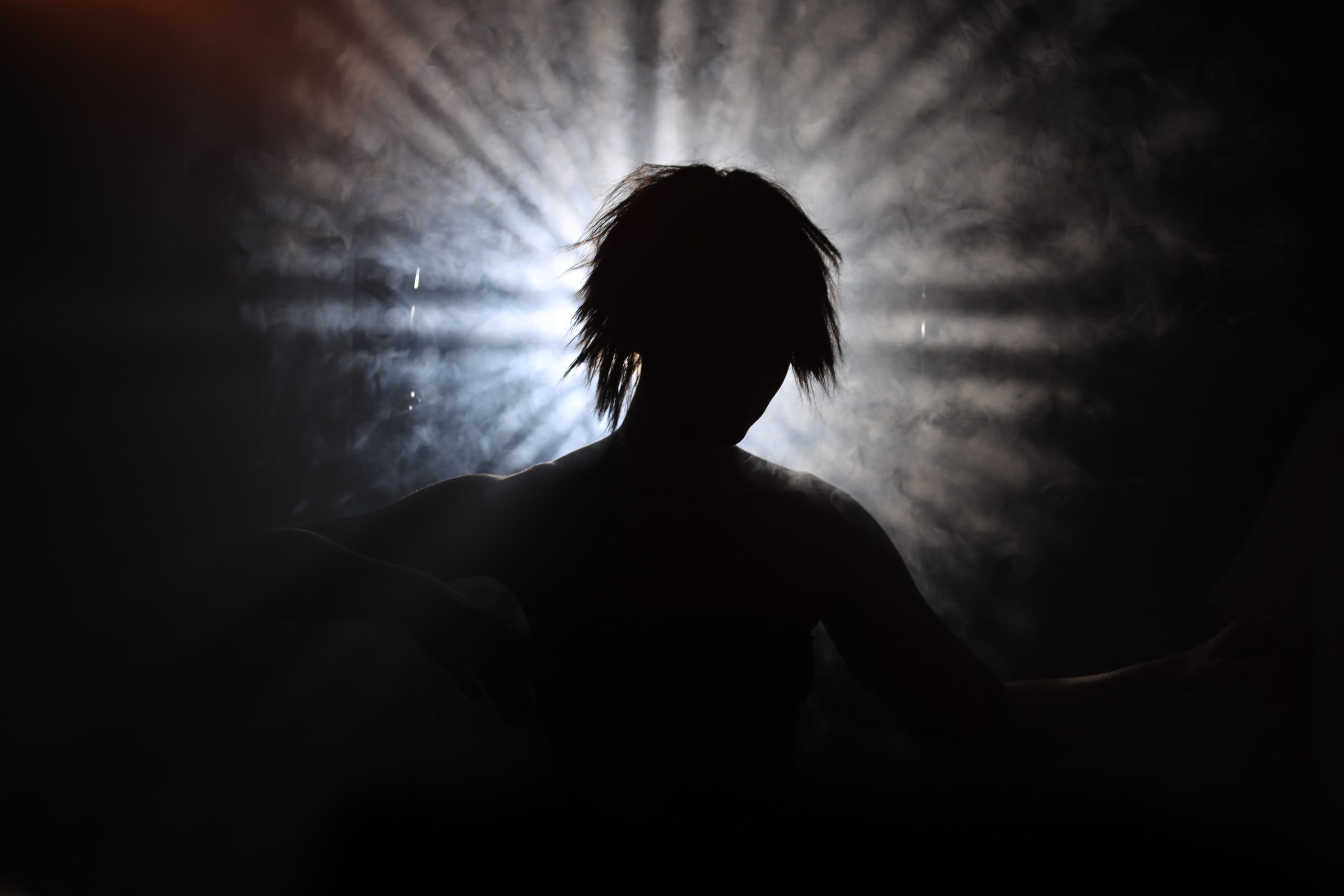 Дым и свет. Съемка в студии под ваш запрос, студийные съемки, фотографии архитектурных объектов — Александр Евстигнеев — фотограф Москва