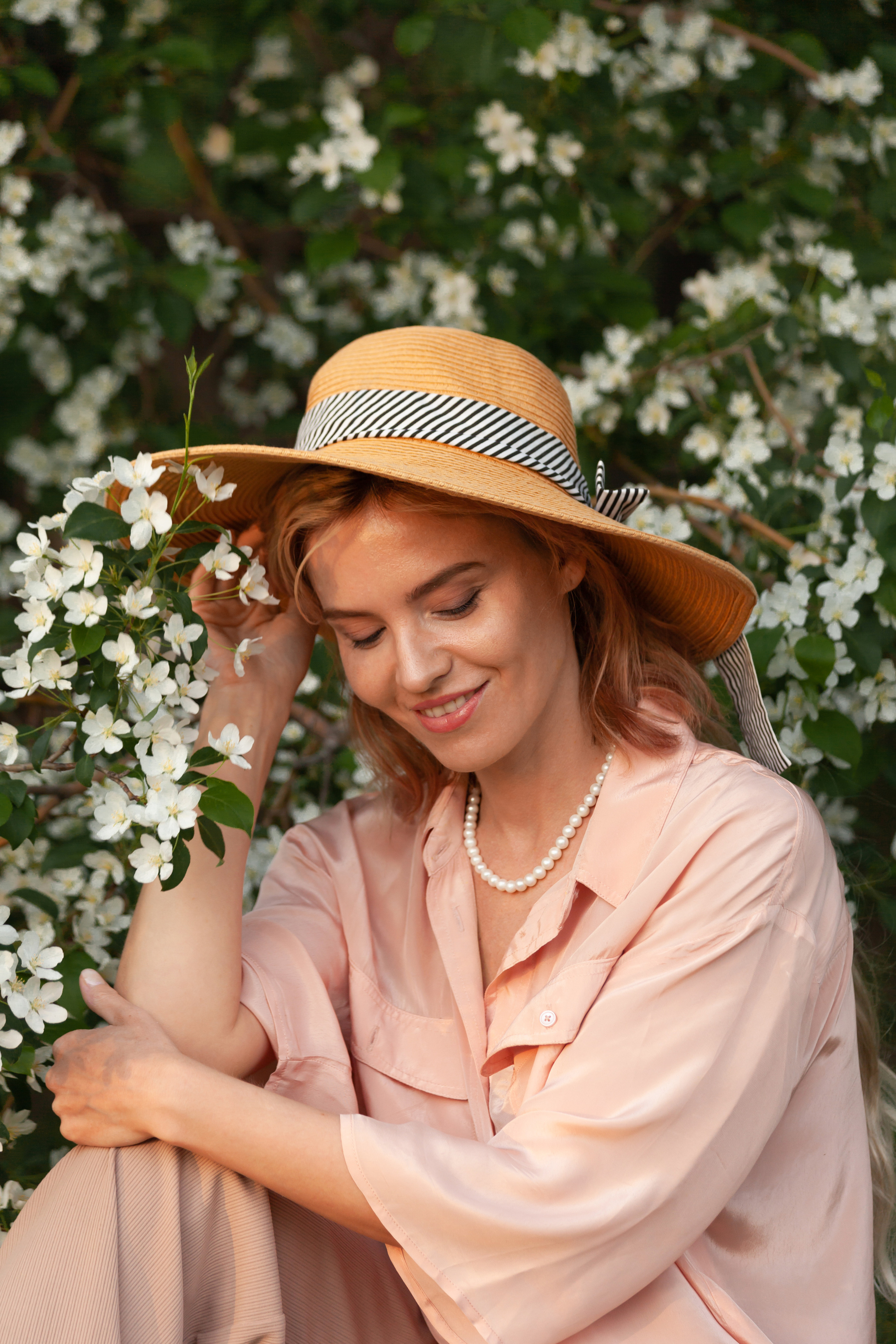 Анна в цветении. Семейный и женский фотограф, стильный репортаж в г. Новосибирск