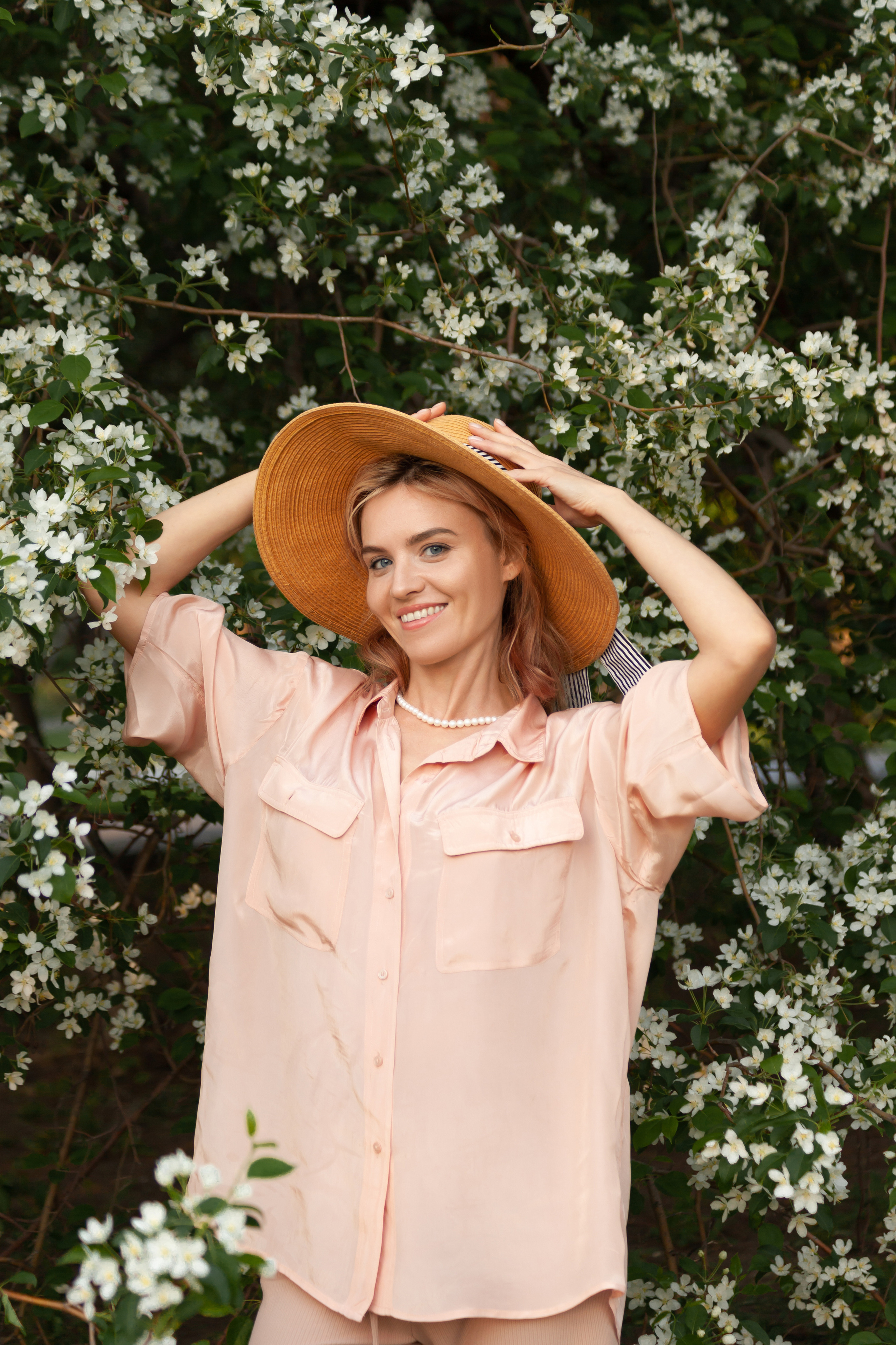 Анна в цветении. Семейный и женский фотограф, стильный репортаж в г. Новосибирск