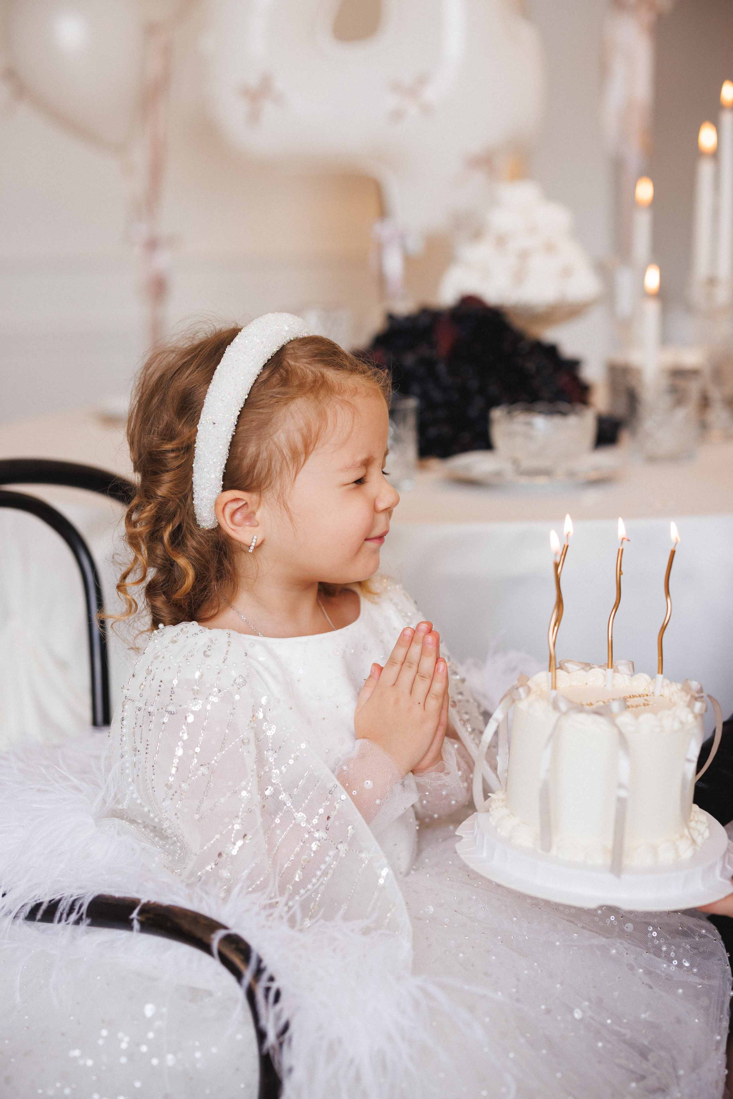 Фотосессия к дню рождения для девочки 4 года. Семейный и детский фотограф в Краснодаре Анна Трашкова