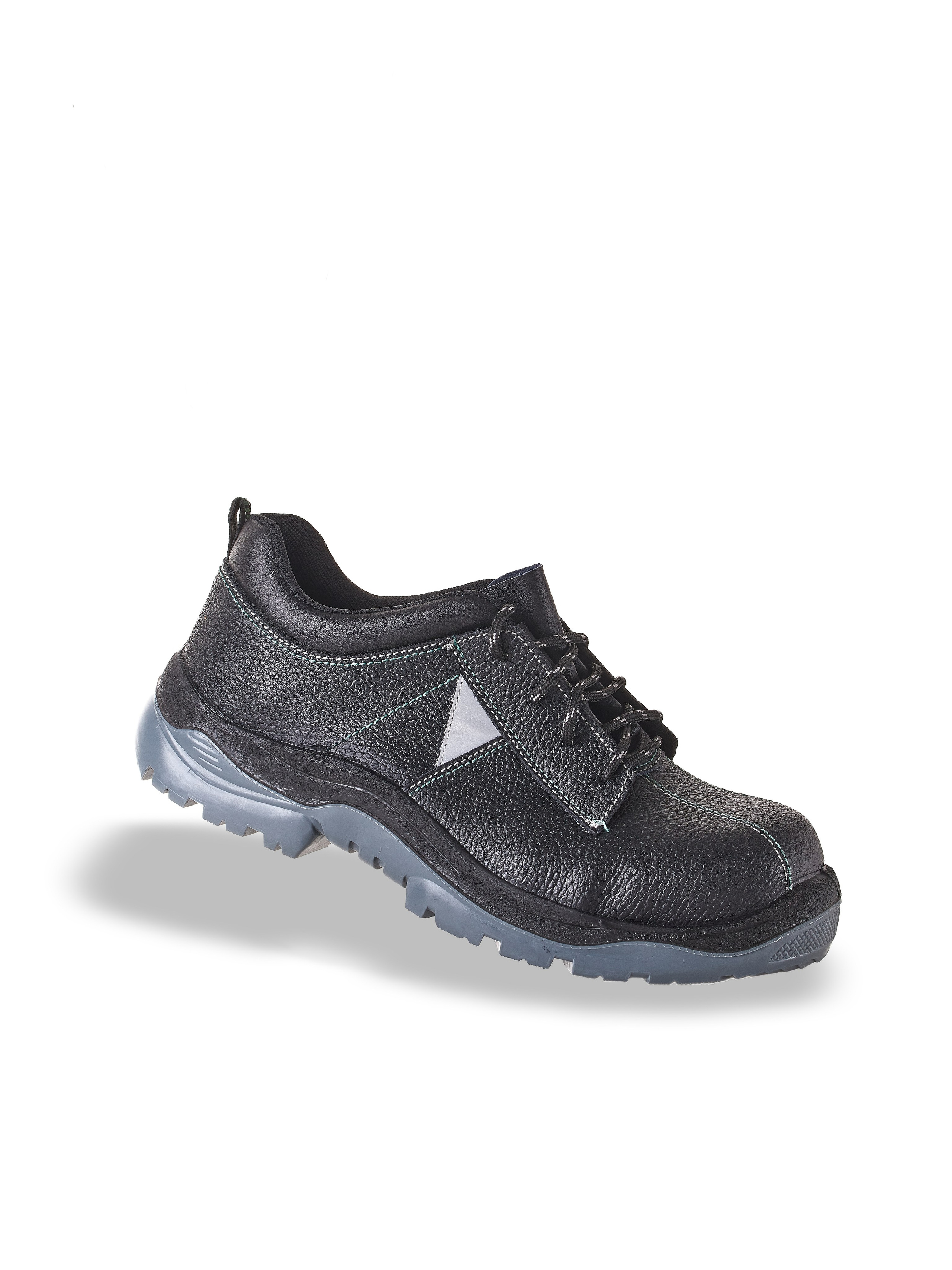 Фотографии одежды и обуви для маркетплейсов и интернет-магазинов. Предметный фотограф для маркетплейсов. Казань