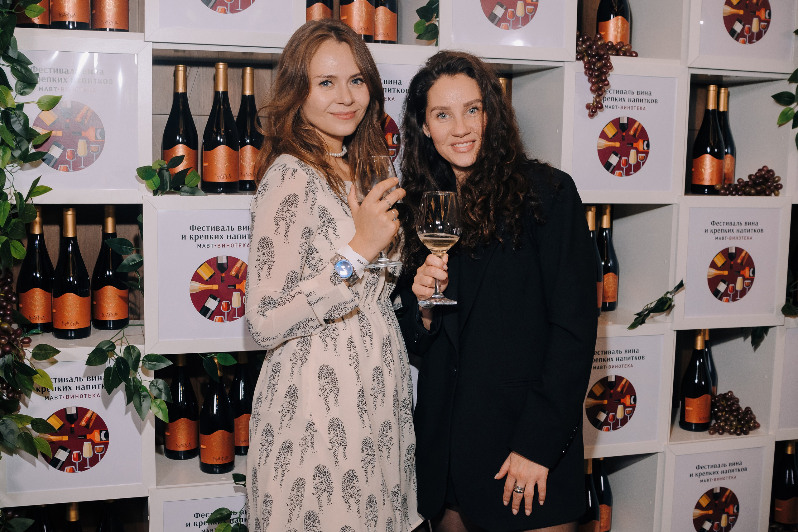 ФЕСТИВАЛЬ ВИНА И КРЕПКИХ НАПИТКОВ МАВТ-ВИНОТЕКА. Репортажный фотограф Зуев Роман г. Челябинск