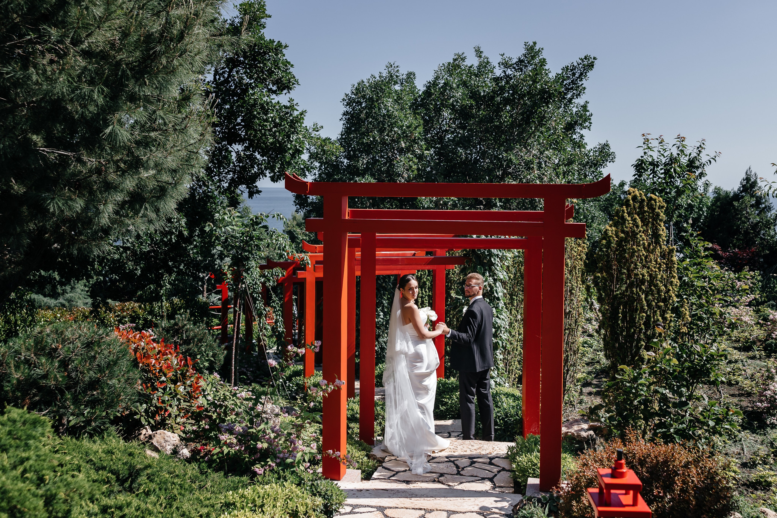 Анонс свадьбы Иры и Никиты. Прогулка в отеле Крымский Бриз. Свадебный фотограф в Крыму и Севастополе Ольга Баскакова