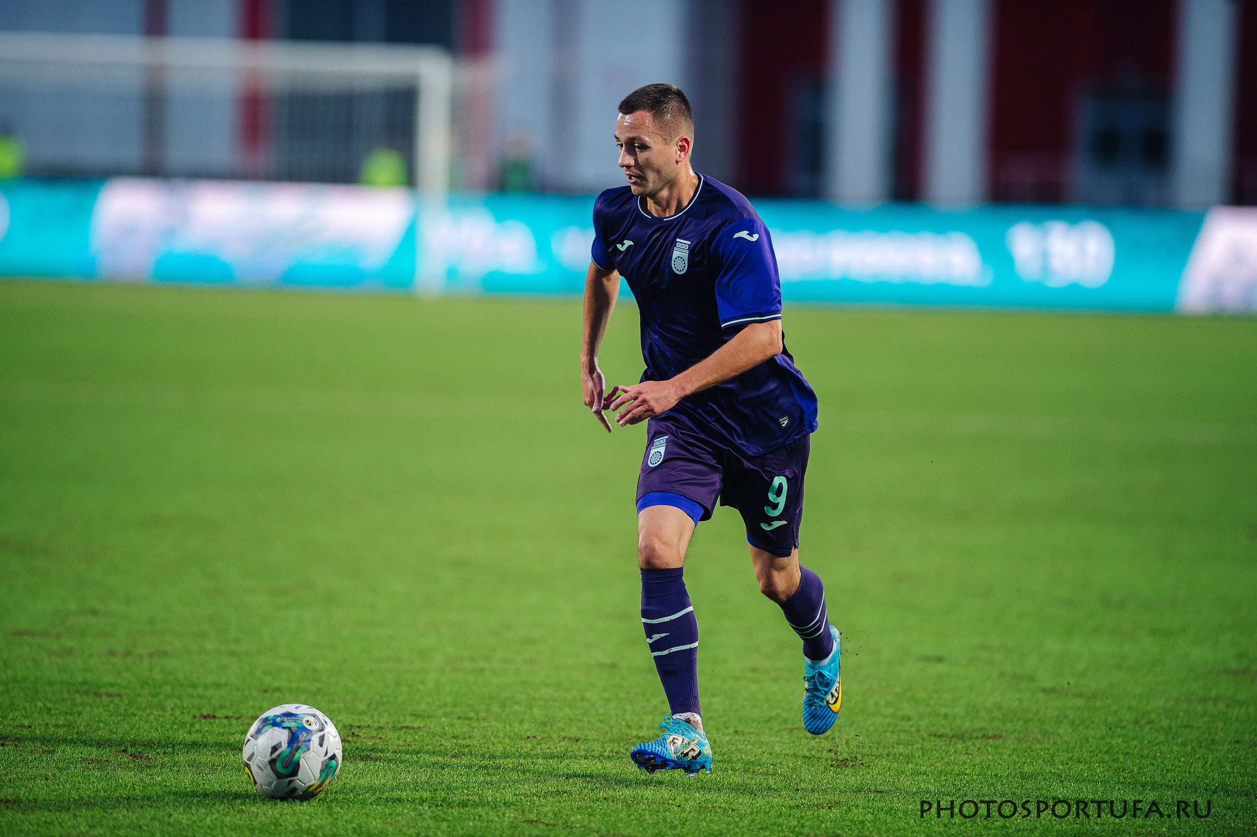 Россия — МЕЛБЕТ — Первая Лига. 4 -й тур «ФК УФА» — ФК «Тюмень». Спортивный фотограф в Уфе Евгений Буров