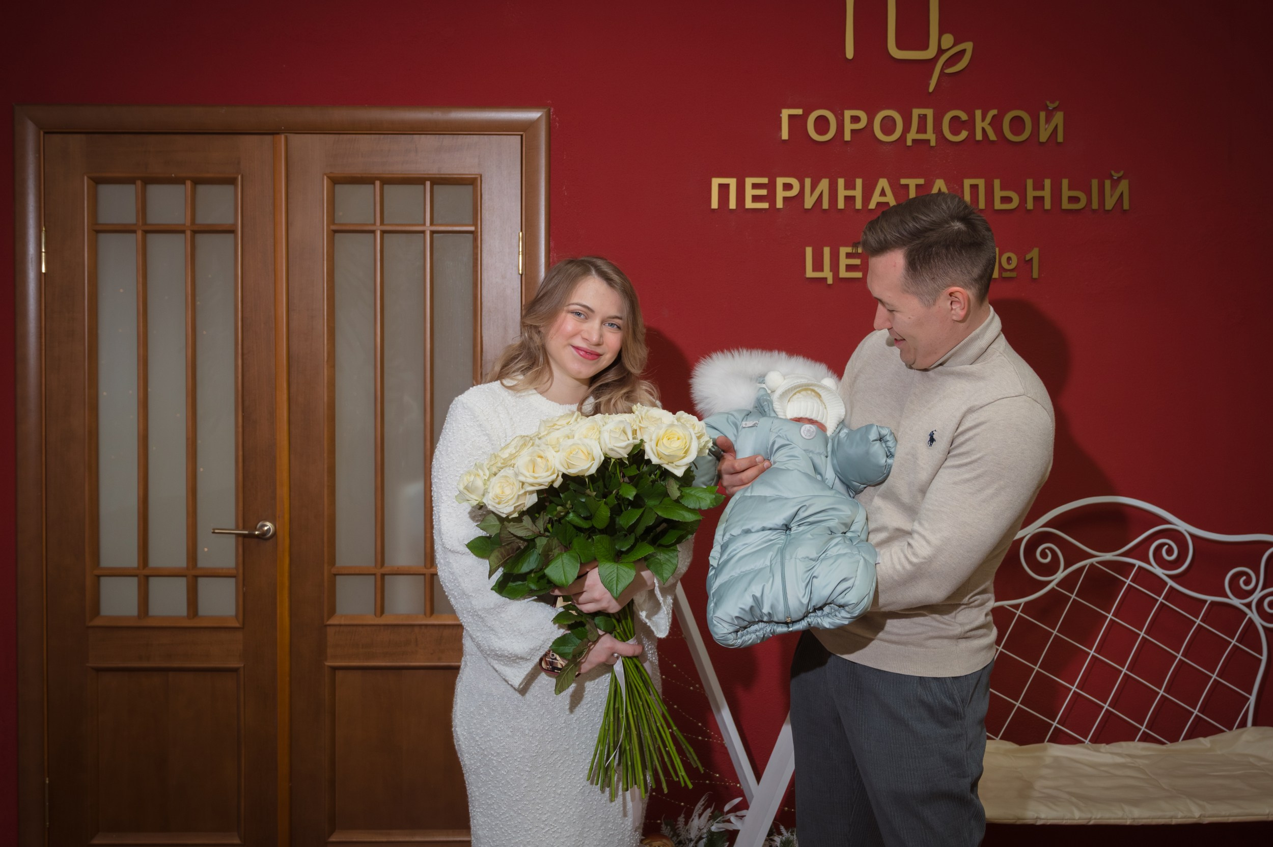 Выписка из роддома. Ваш свадебный и репортажный фотограф в Санкт-Петербурге Вячеслав Ивахненко