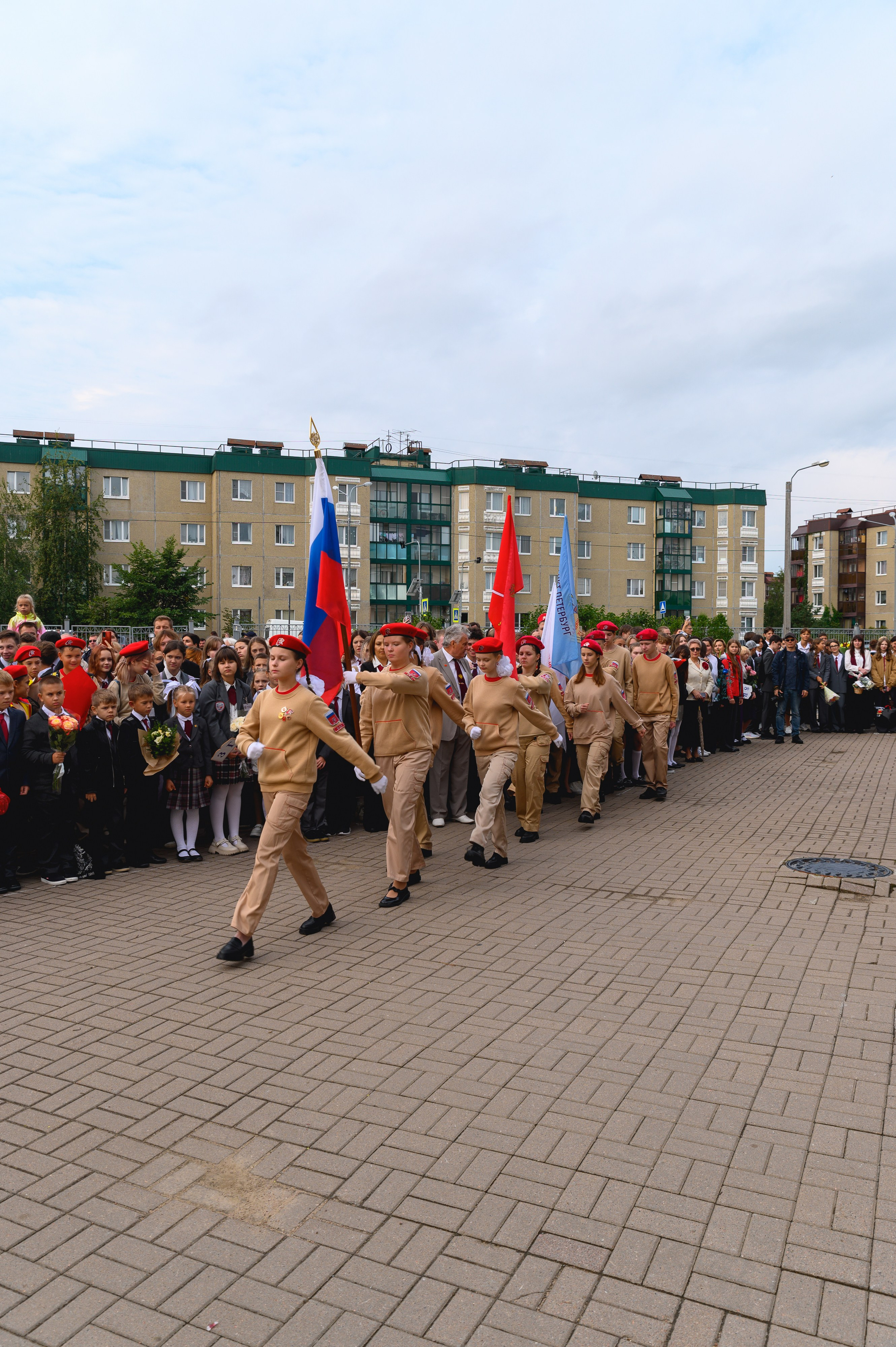 Школа 335. 1 сентября. Ваш свадебный и репортажный фотограф в Санкт-Петербурге Вячеслав Ивахненко