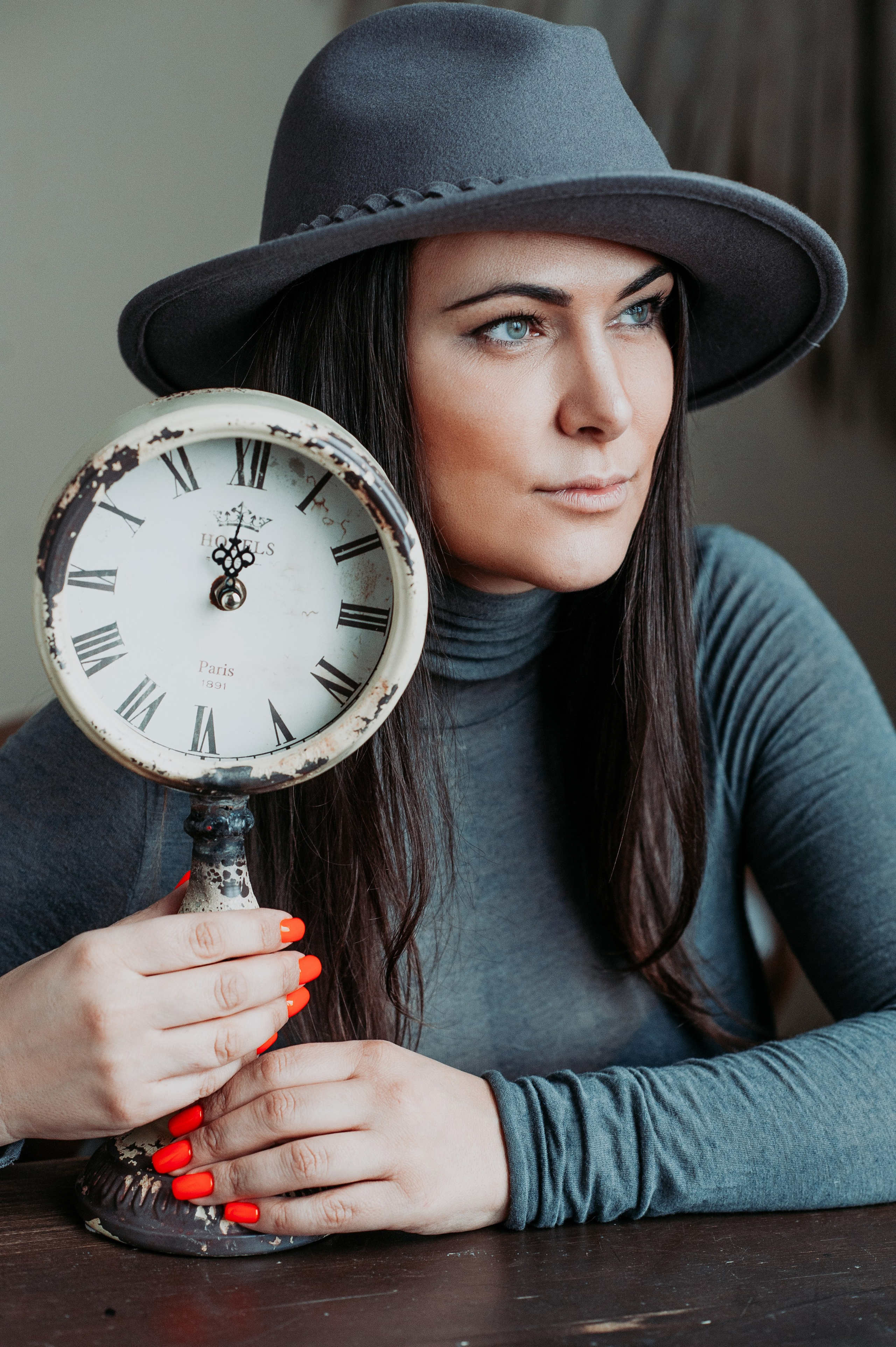 Дело в шляпе. Портретный и лайфстайл фотограф в Санкт-Петербурге