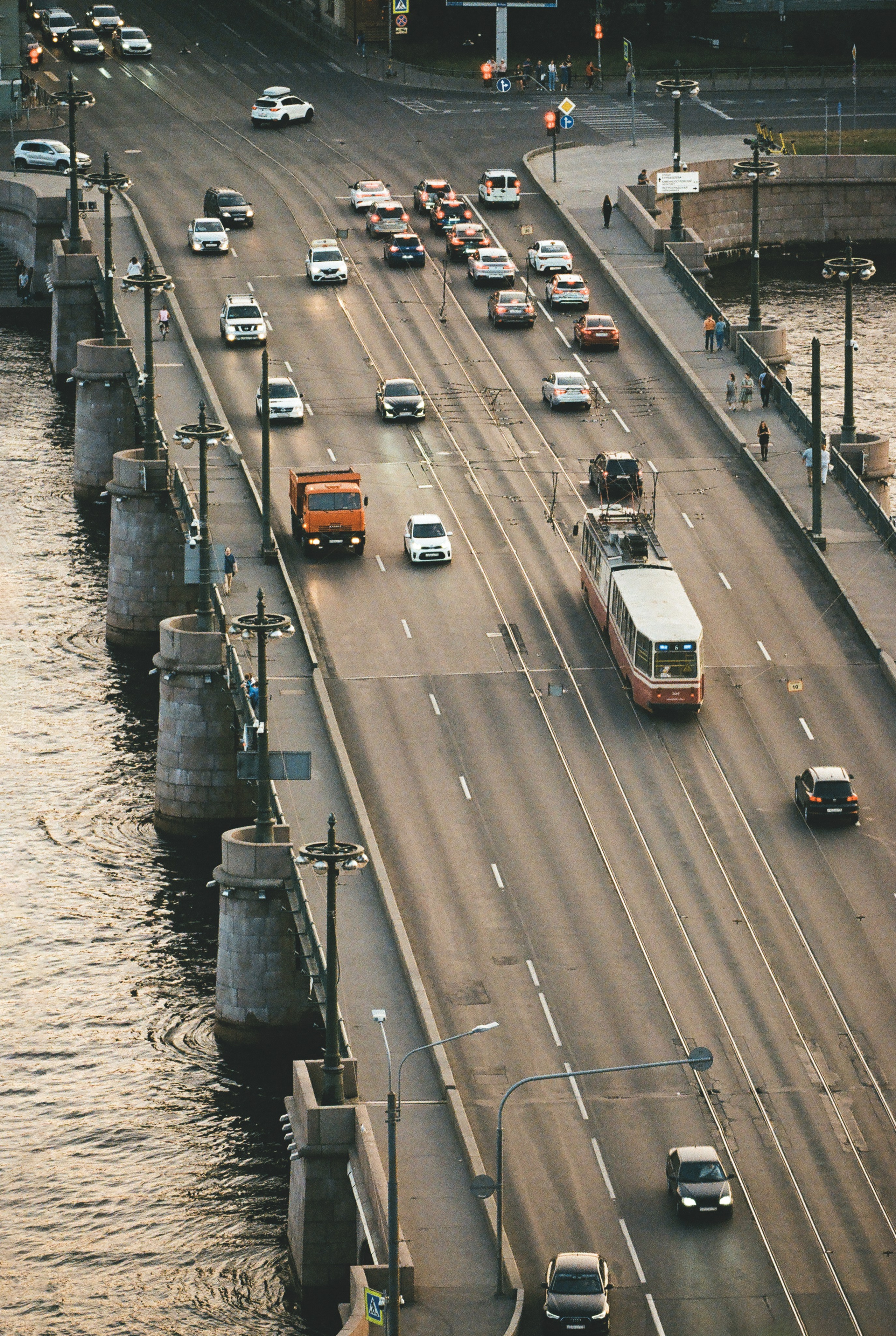 Фотографии цветные. Свадебный и семейный пленочный фотограф в Петербурге Истомина Ирина