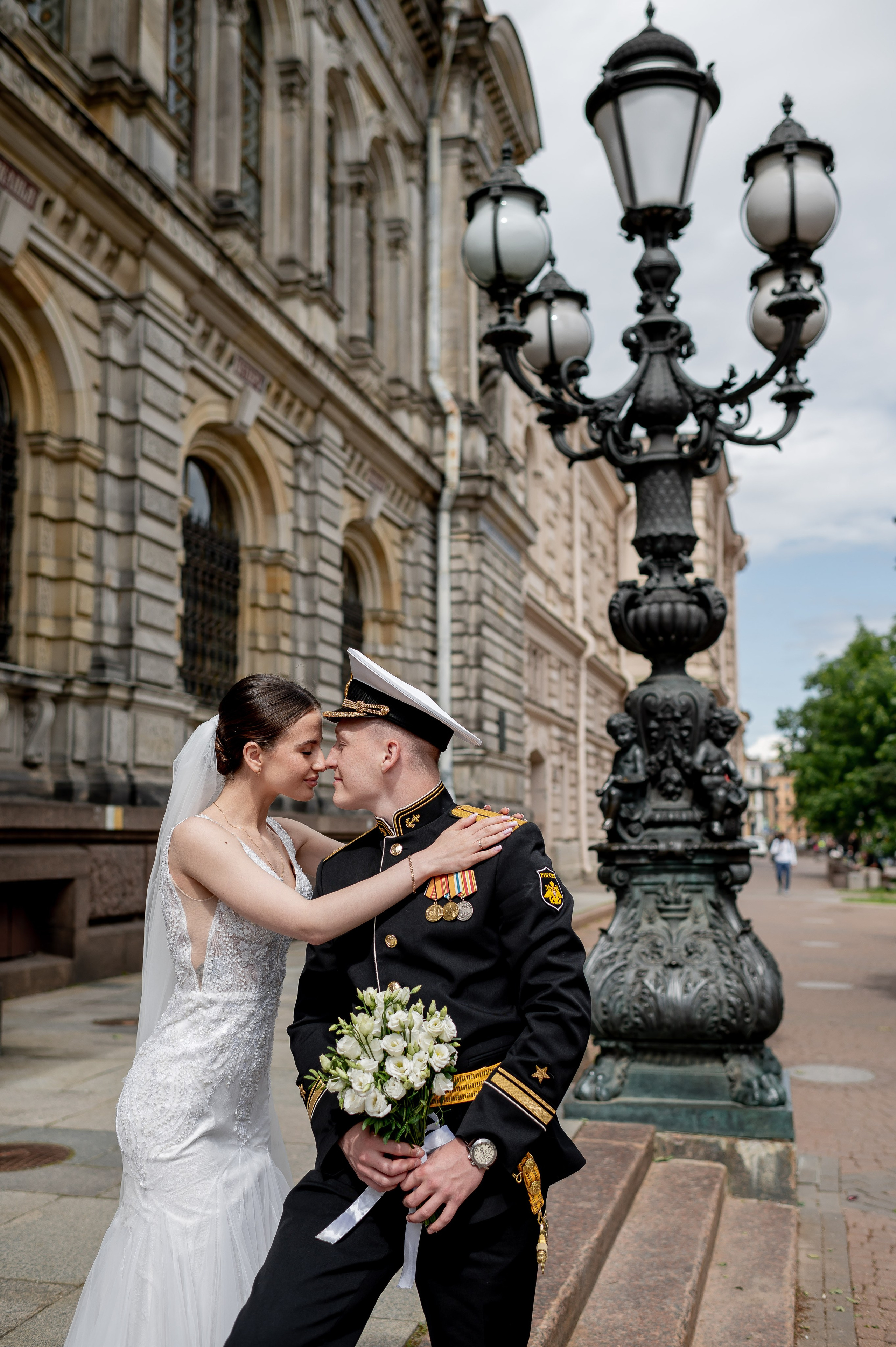 Елизавета и Максим (фотосессия у Дворца Штиглица, набережная Мойки и у Законодательного собрания). Портретный, семейный и свадебный фотограф в Санкт-Петербурге и в Пушкине Ширяев Денис