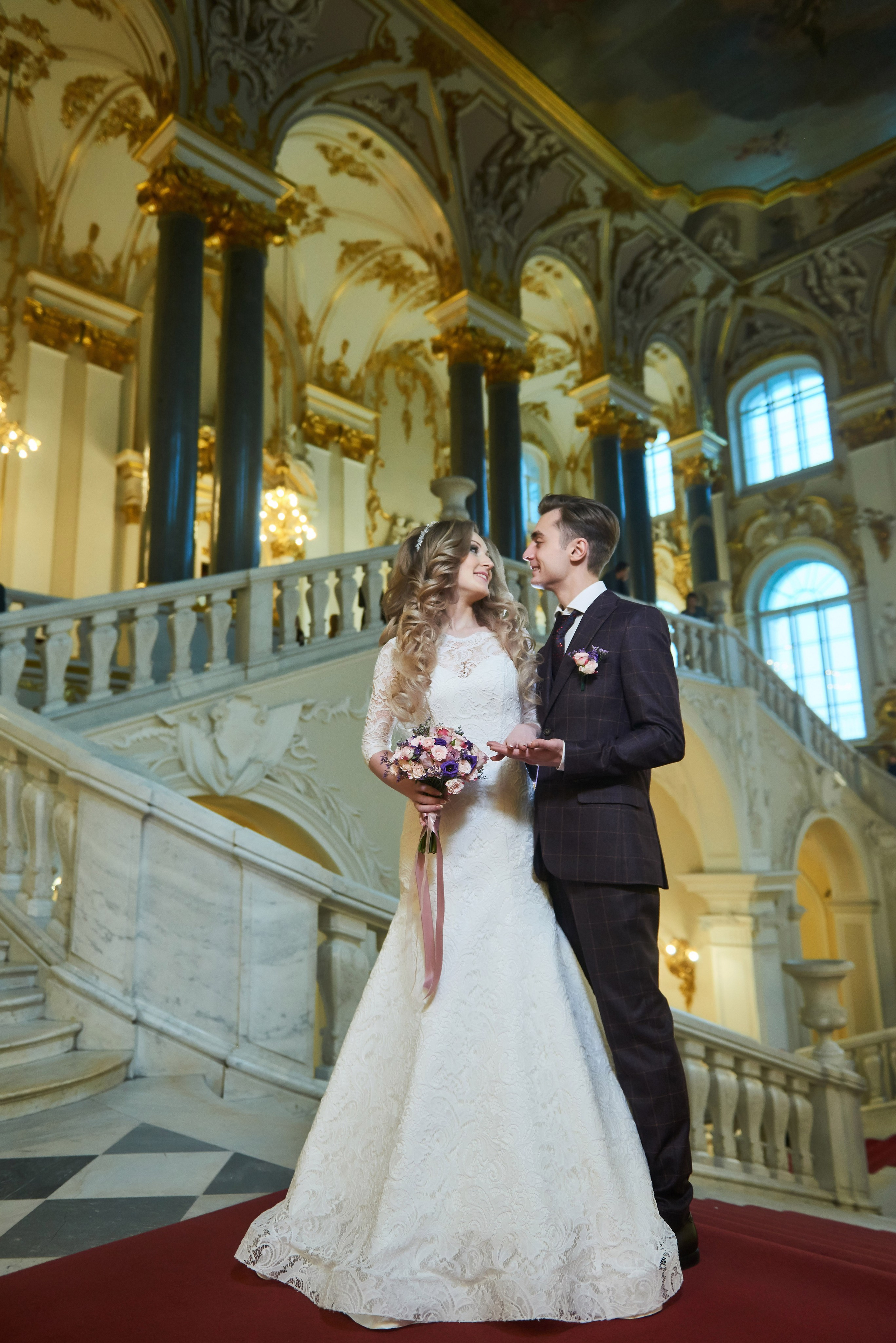 Илона и Андрей (фотосессия в ночном Эрмитаже). Портретный, семейный и свадебный фотограф в Санкт-Петербурге и в Пушкине Ширяев Денис